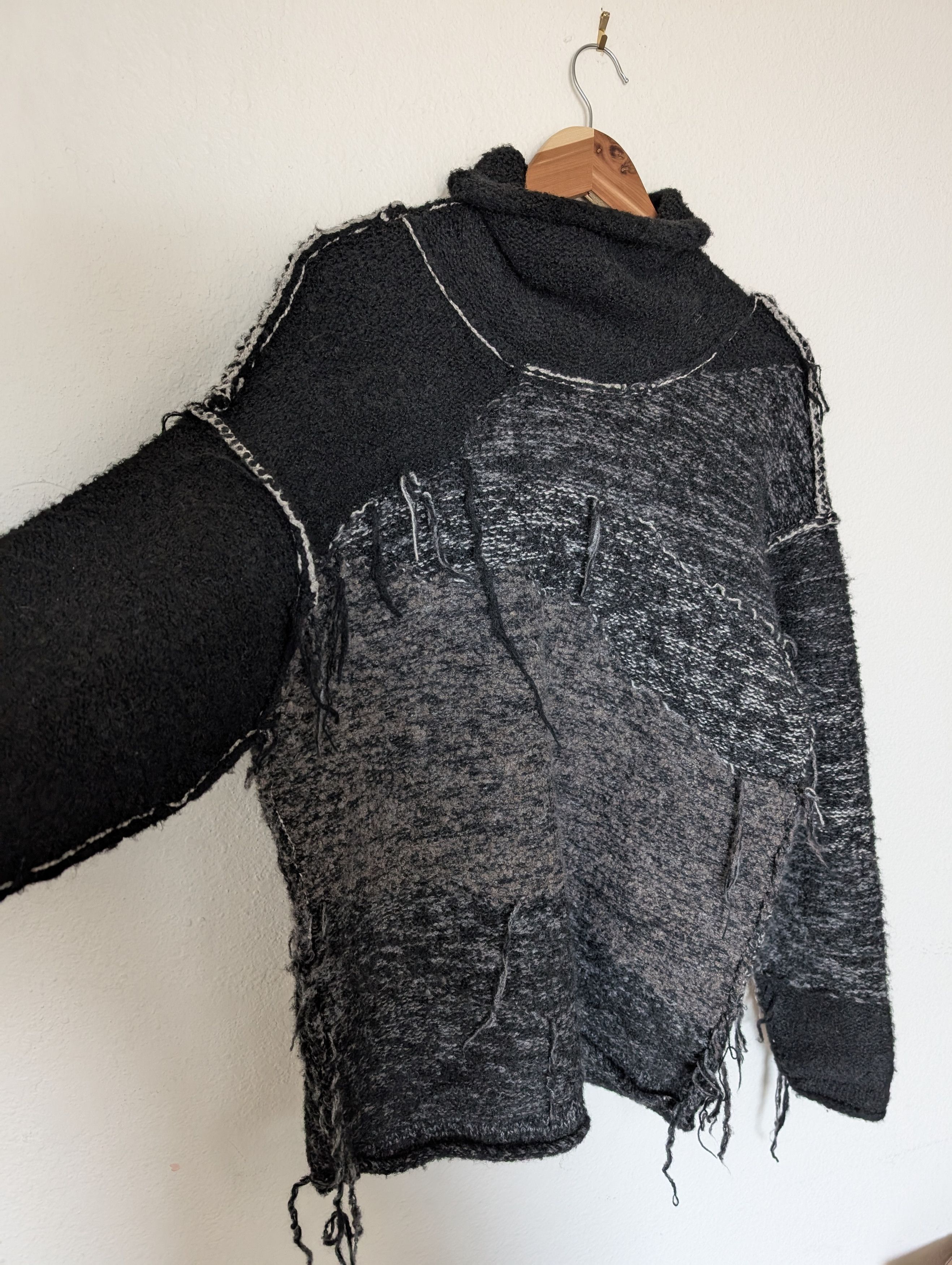 The Viridi-anne high neck distressed sweater Size US S / EU 44-46 / 1 - 2 Thumbnail