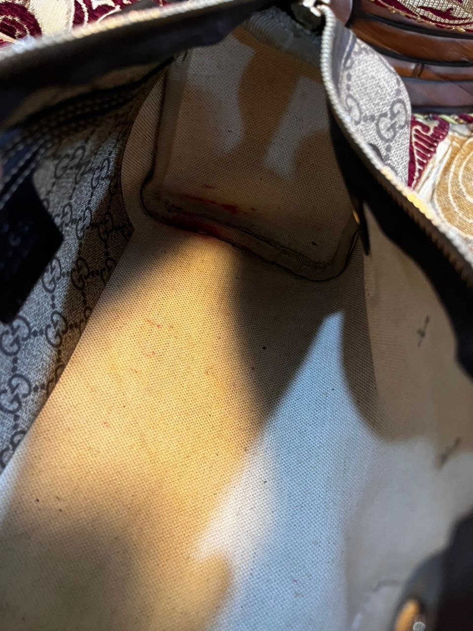 Gucci Authentic Gucci Beige Ebony Heart Tattoo GG Supreme Small Size ONE SIZE - 18 Thumbnail
