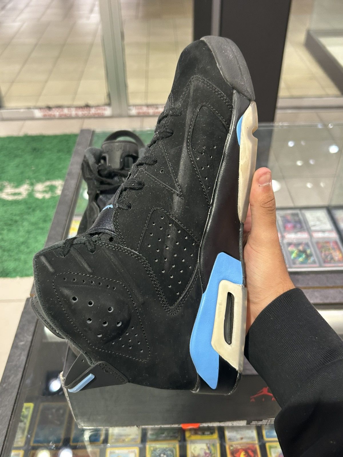 Jordan Brand Jordan 6 UNC 2015 Size US 12 / EU 45 - 4 Thumbnail