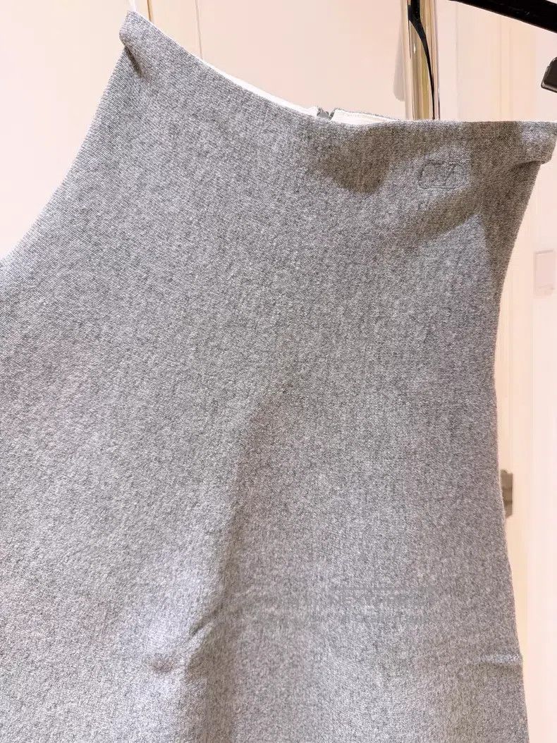 Valentino Valentino Logo embroidery Grey umbrella knit skirt Size S / US 4 / IT 40 - 3 Thumbnail