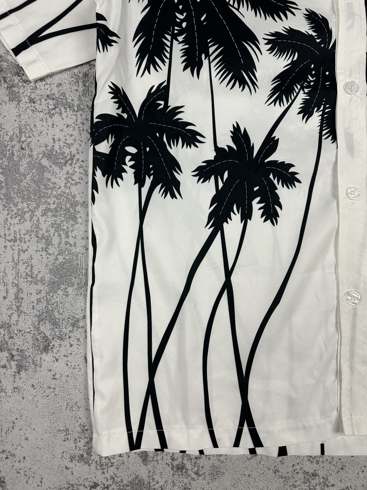 Vacation APTRO Palm Tree Hawaiian Shirt Summer Vacation Vibes Size US XL / EU 56 / 4 - 3 Thumbnail
