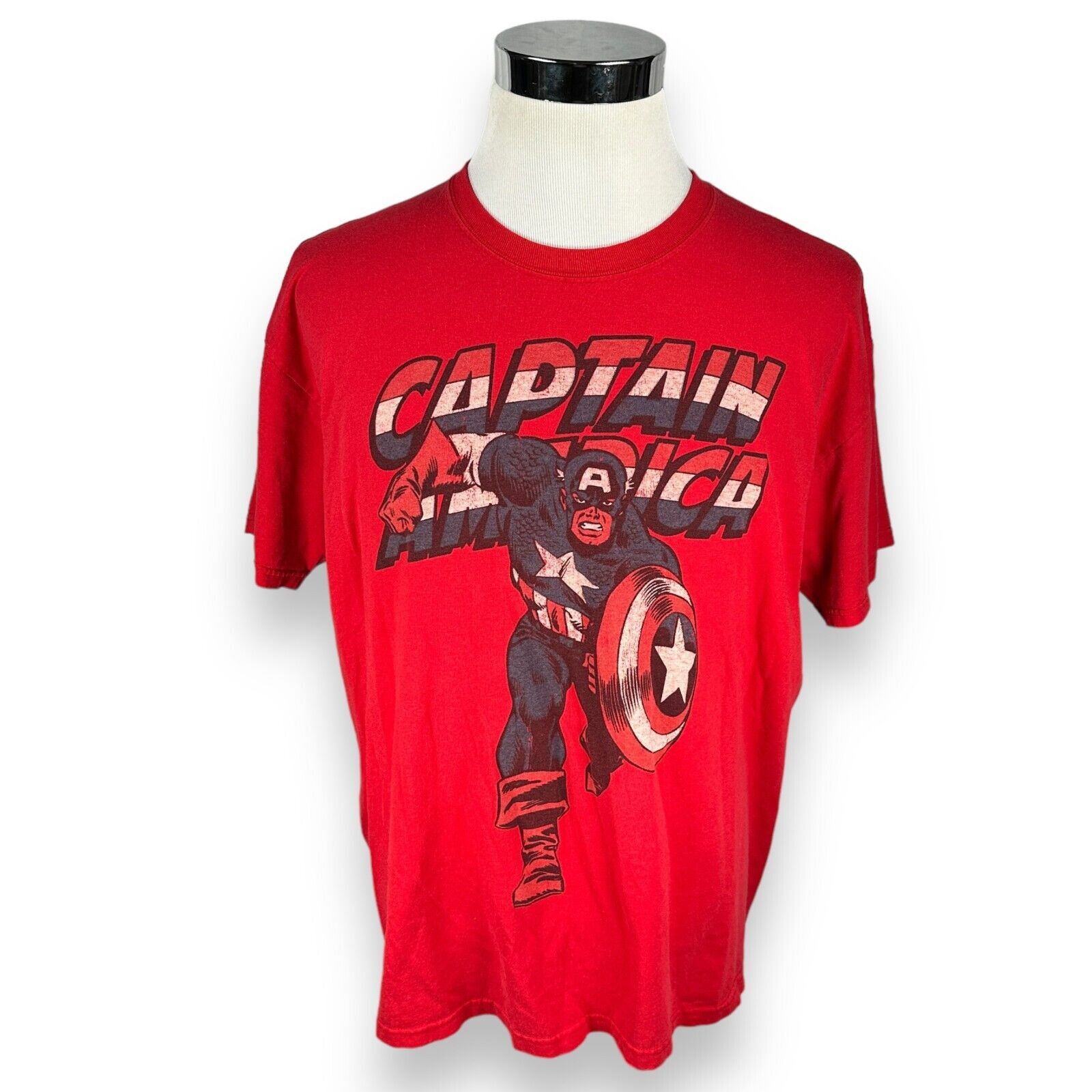 Fruit Of The Loom Vintage Captain America T-Shirt Mens XL Red Cartoon Cotton Size US XL / EU 56 / 4 - 1 Thumbnail