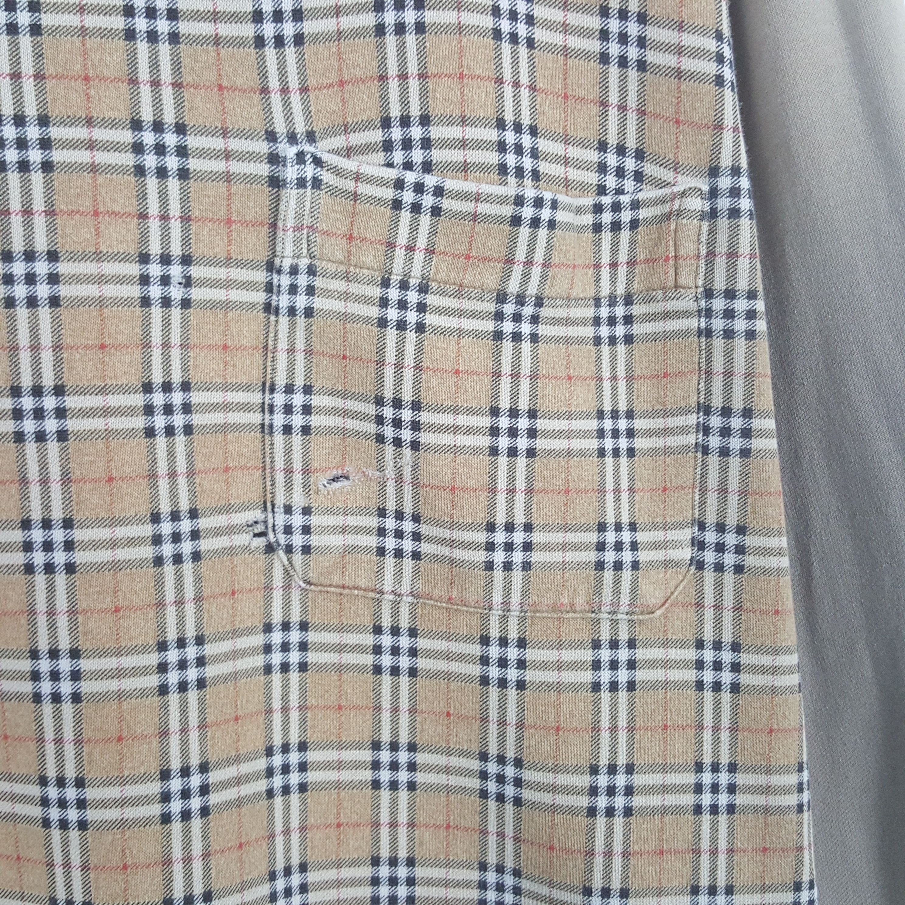 Burberry Burberry London Nova Check Custom SpellOut Sweatshirt Size US L / EU 52-54 / 3 - 4 Thumbnail