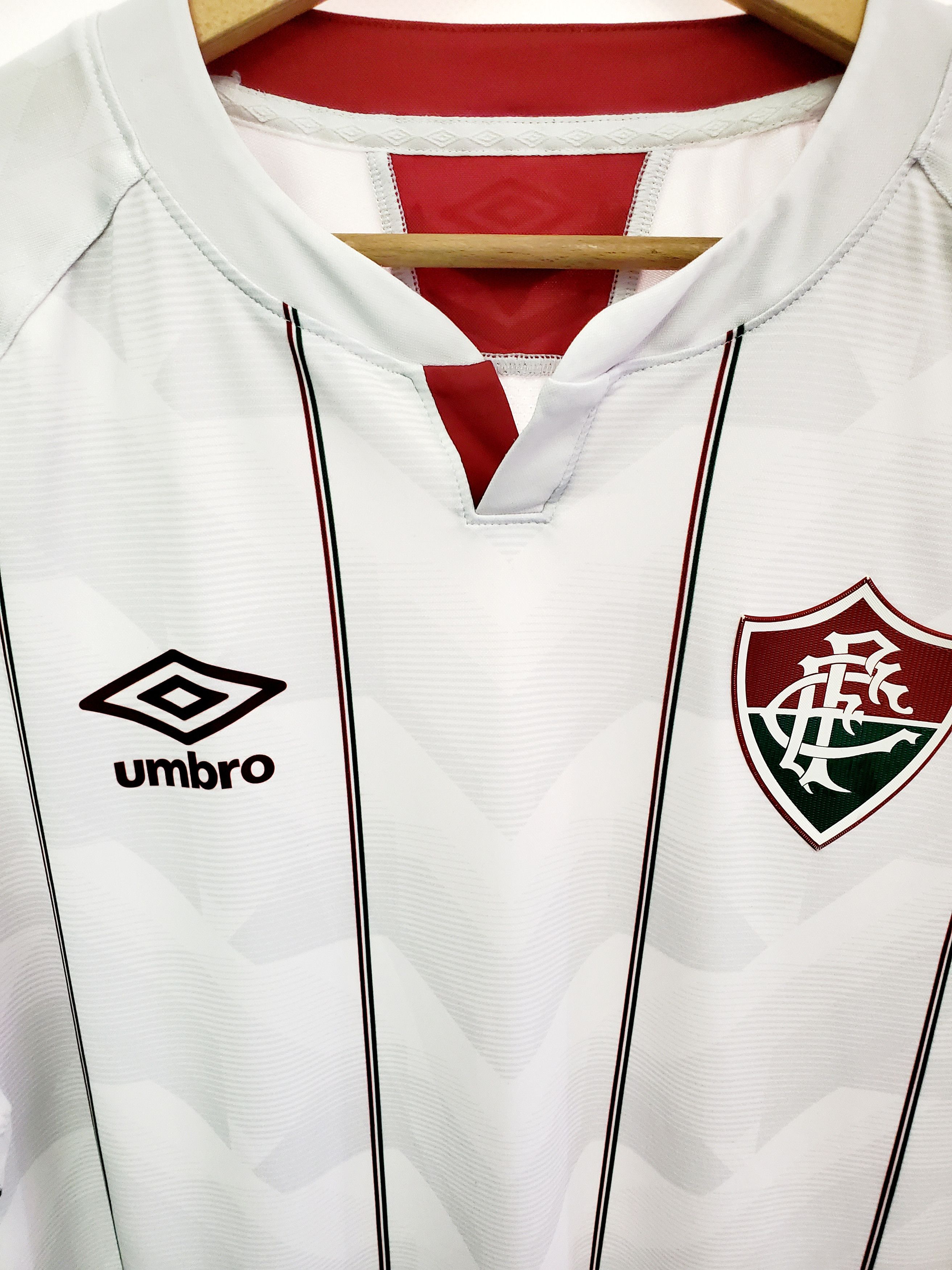 Umbro × Vintage FLUMINENSE 2020 2021 Away soccer Jersey perfect condition Xl Size US XL / EU 56 / 4 - 2 Thumbnail