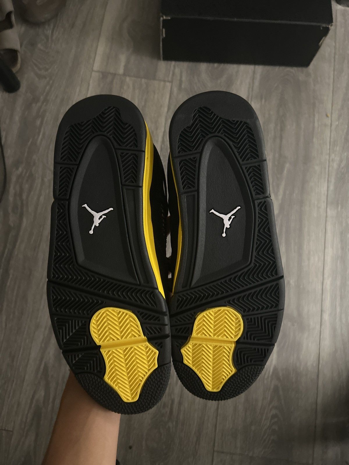 Jordan Brand Jordan 4’s Yellow thunder BRAND NEW Size US 10.5 / EU 43-44 - 5 Thumbnail