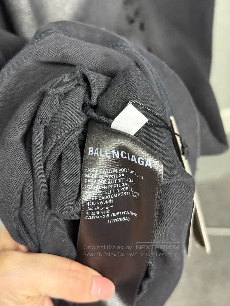 Balenciaga Balenciaga Black Eiffel Tower Night Scene Distressed Short Size US S / EU 44-46 / 1 - 5 Thumbnail