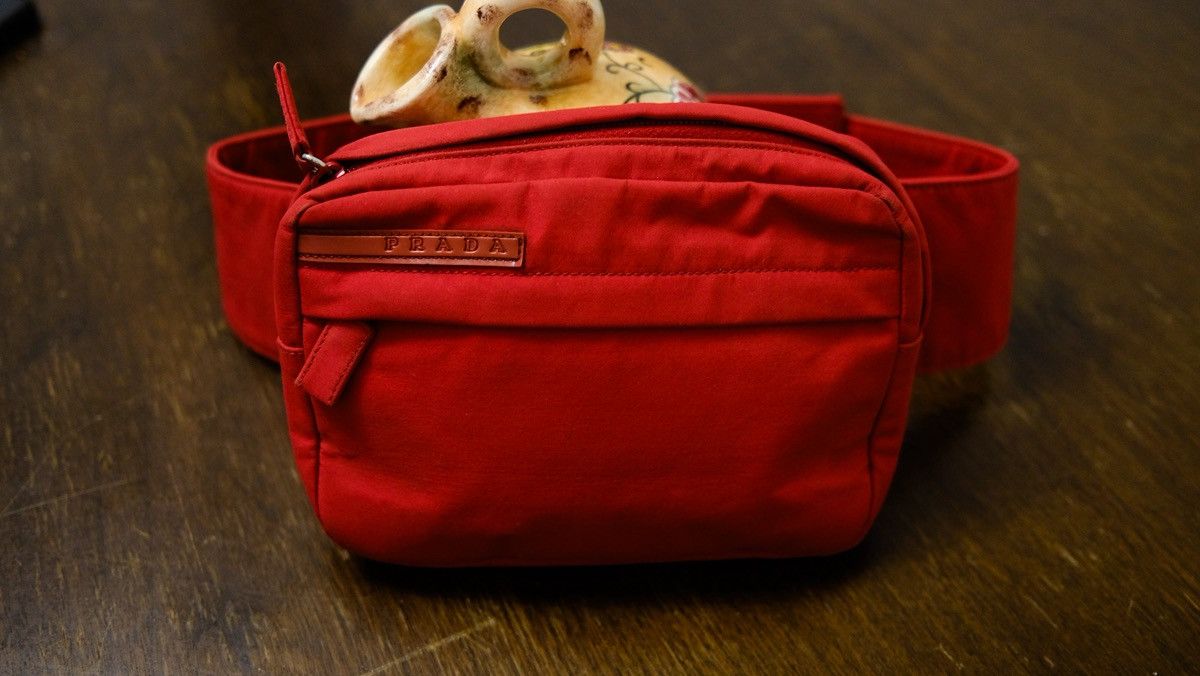 Prada Prada – Red Nylon Belt Bag / Waist Bag Size ONE SIZE - 4 Thumbnail