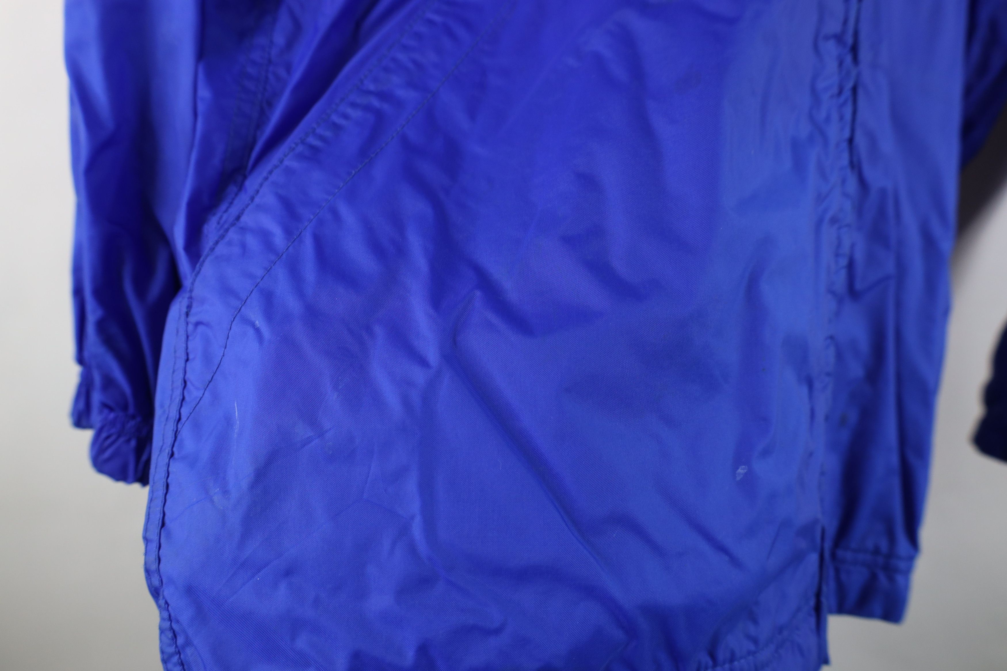 Nike Vintage 90s Nike Swoosh Full Zip Hooded Windbreaker Jacket Size US S / EU 44-46 / 1 - 7 Thumbnail