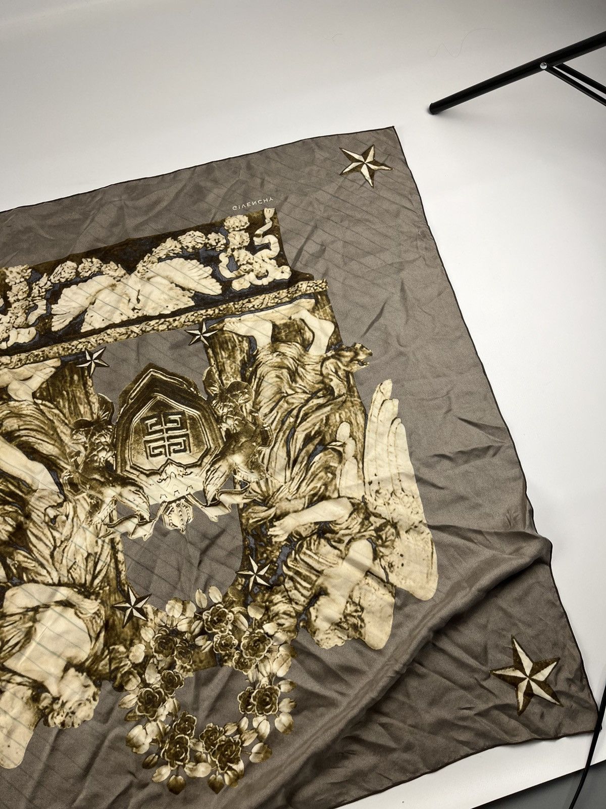 Givenchy × Riccardo Tisci Givenchy by Riccardo Tisci Rare Silk Scarf Size ONE SIZE - 19 Thumbnail