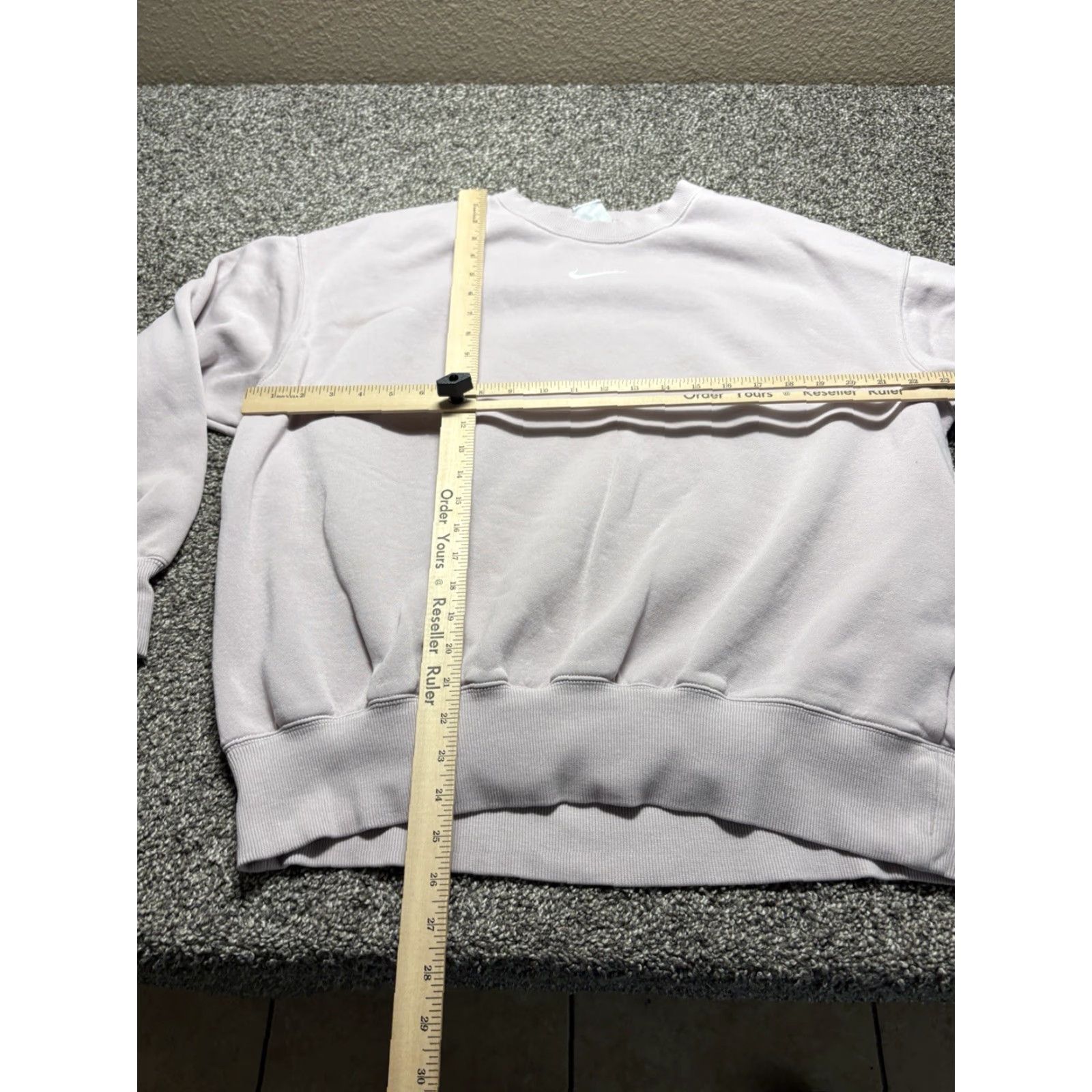 Nike Nike Sweatshirt Center Swoosh Womens Medium Oversized Crew Neck DQ5733 Size M / US 6-8 / IT 42-44 - 4 Thumbnail