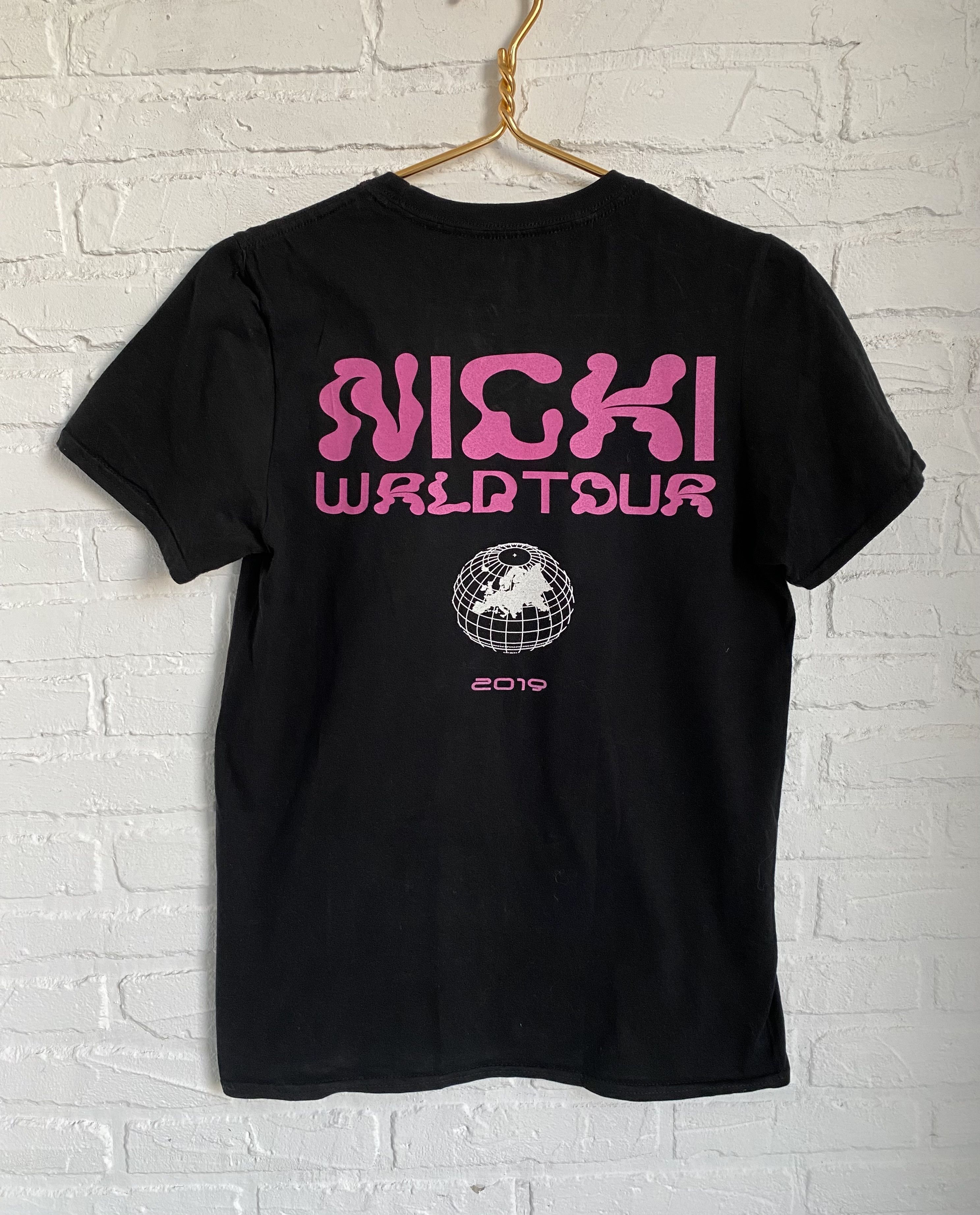 Rap Tees 2019 Niki Minaj World tour t-shirt Size US S / EU 44-46 / 1 - 2 Thumbnail