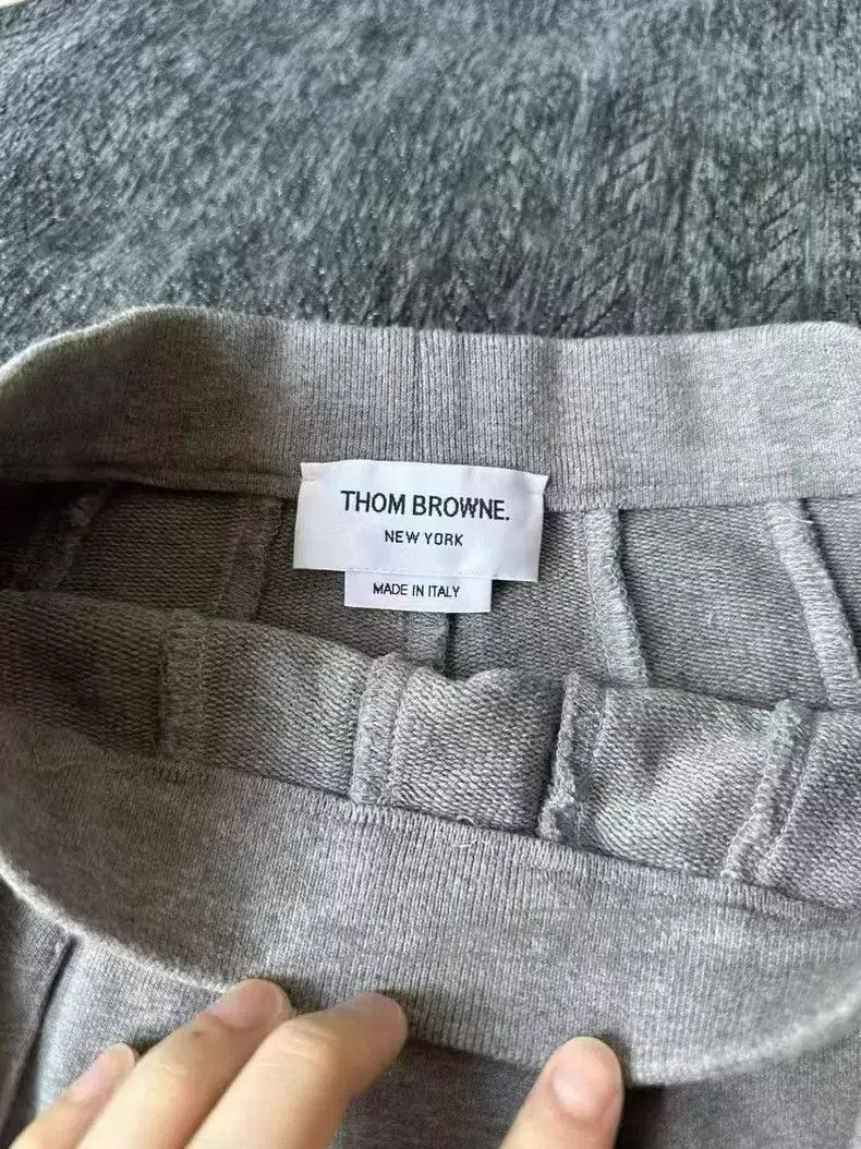 Thom Browne Thom Browne Gray Pleated Skirt Size 24" / US 00 / IT 34 - 3 Thumbnail