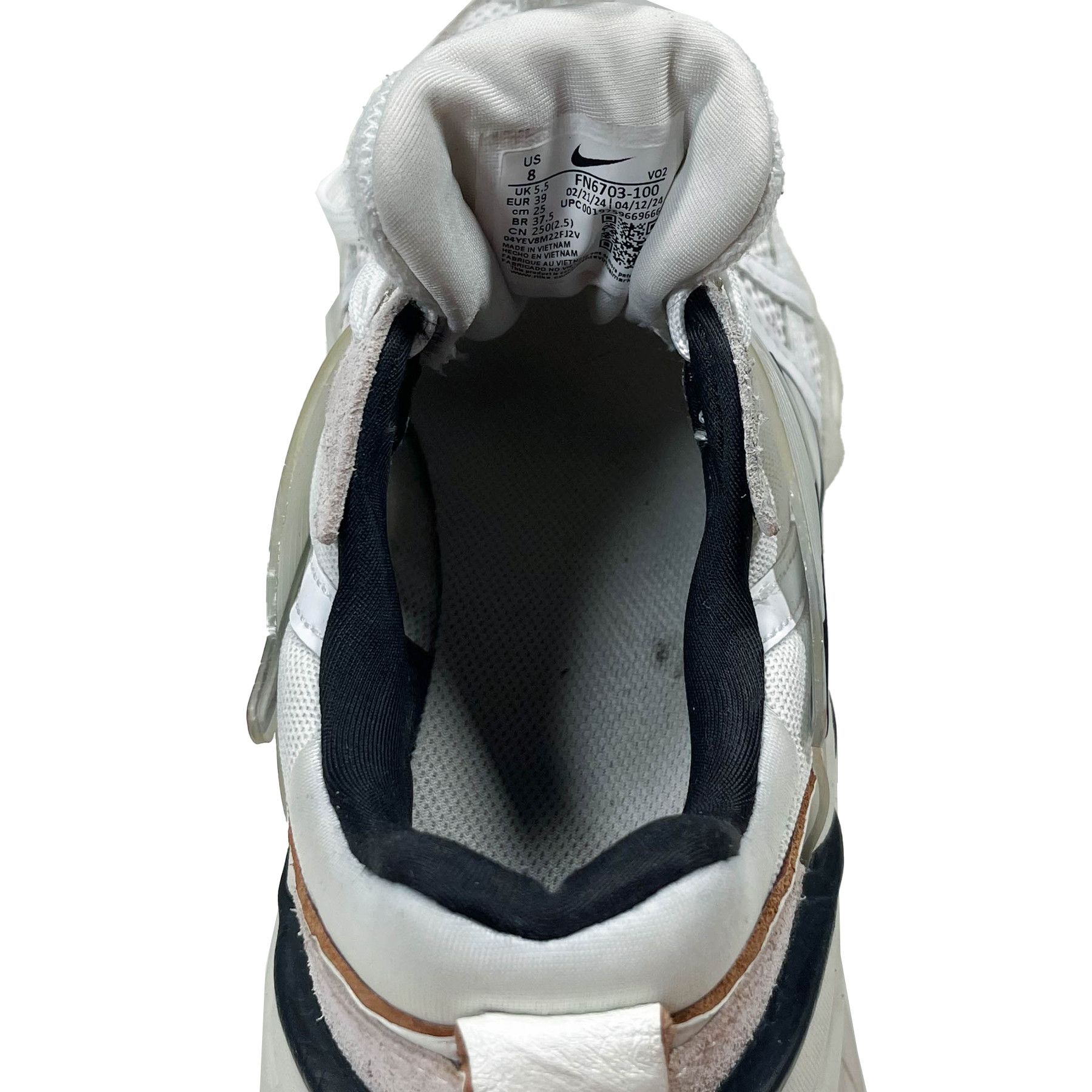 Nike Nike V2K Run Vintage Sneakers • EU39 size Size US 6 / EU 39 - 7 Thumbnail