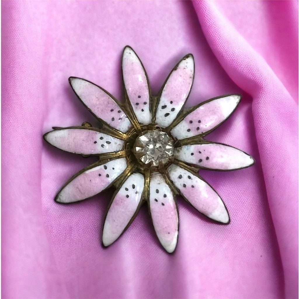 Other Vintage Pink & White Daisy Brooch BOHO pin hippie flower Pin Size ONE SIZE - 1 Thumbnail