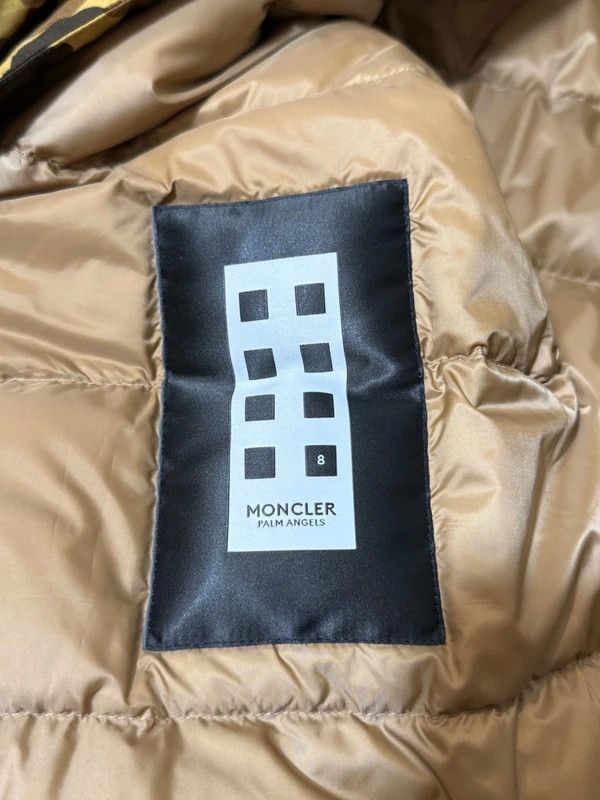 Moncler × Palm Angels Moncler "Limited Edition" Camouflage x Palm Angels Coat Size US L / EU 52-54 / 3 - 6 Thumbnail