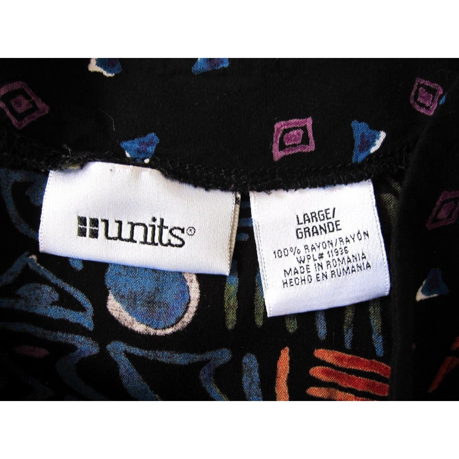 Vintage VINTAGE Units 100% Rayon Black Floral Sleeveless Tunic Tank Blouse M-L Size L / US 10 / IT 46 - 4 Thumbnail