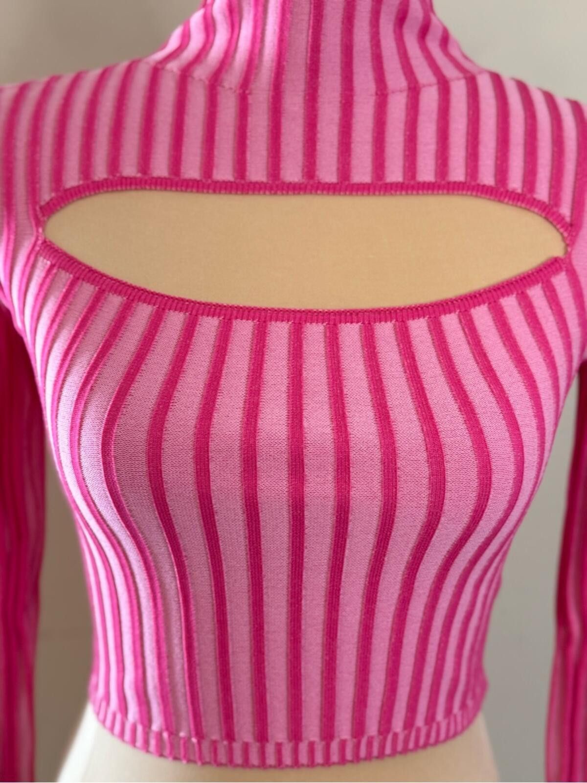 Other PrettyLittleThing crop pink stripe turtleneck with cutout XS Size XS / US 0-2 / IT 36-38 - 2 Thumbnail