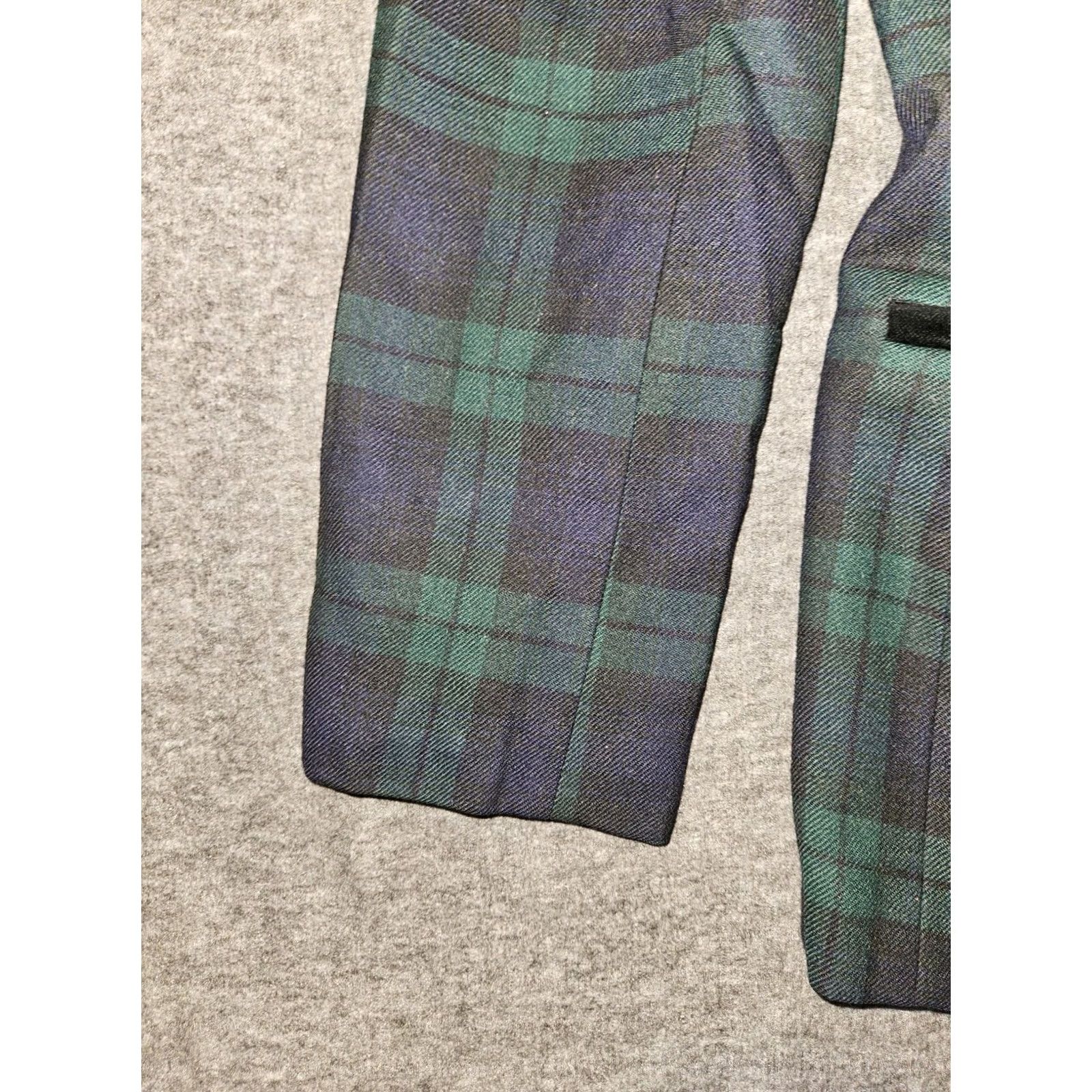 Brooks Brothers VINTAGE Brooks Brothers Blazer Women 10 Green Plaid Worsted Wool Made in USA Shirt Adults Womens 10 Green Plaid Secretary/Geek Style Size L / US 10 / IT 46 - 7 Thumbnail