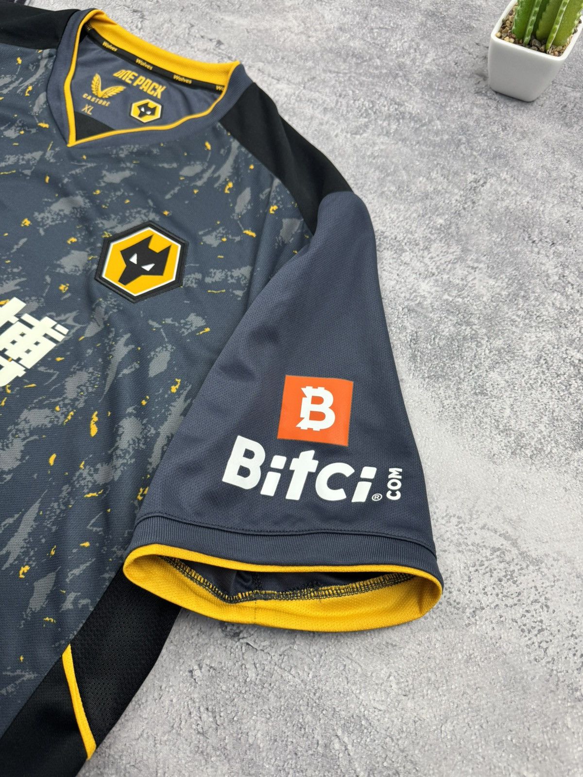 Castore Wolverhampton Wolves 2021/22 Away Football Shirt Castore Size US XL / EU 56 / 4 - 10 Thumbnail