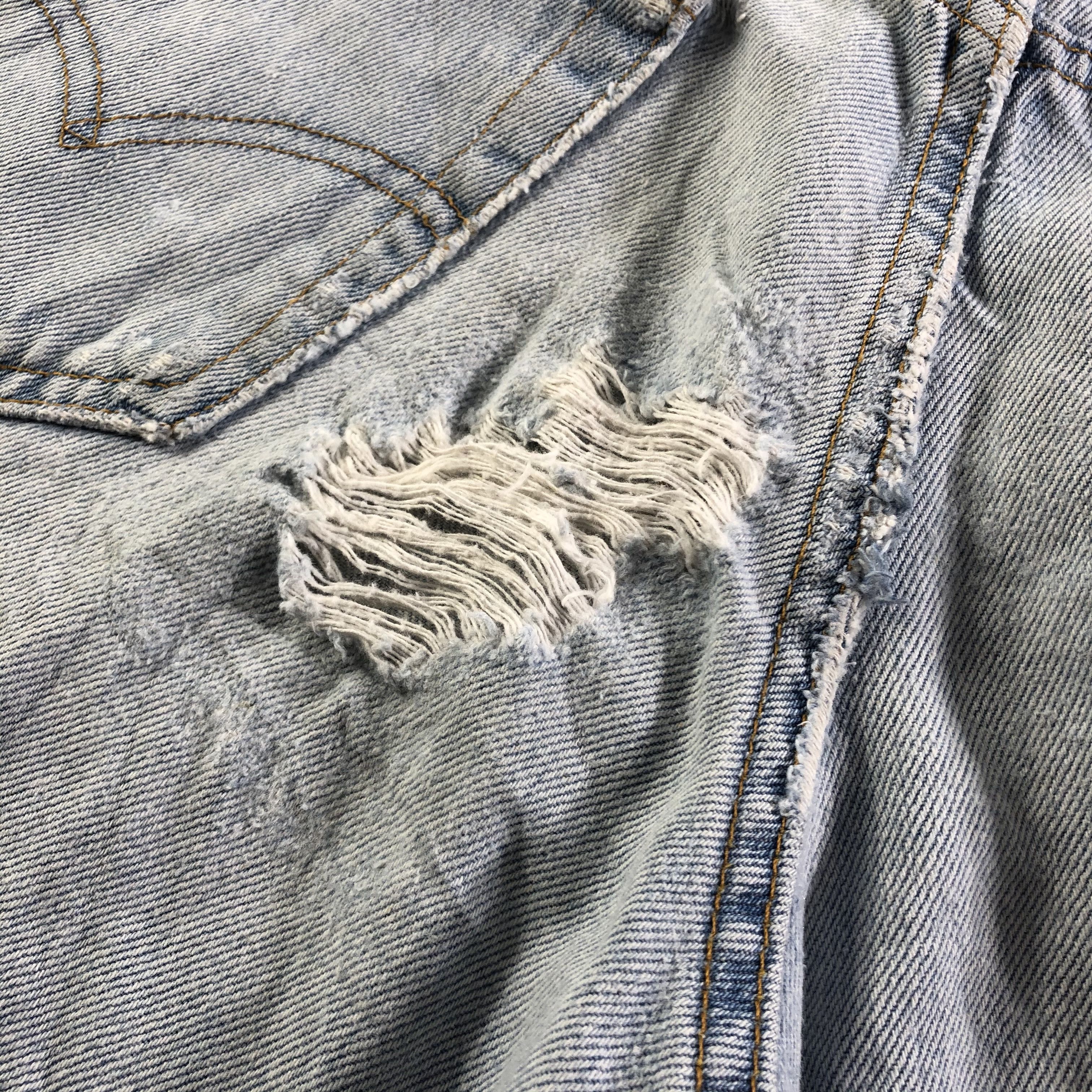 Levi's 90s Vintage Light Wash Levis 550 Jeans-J3697 Size US 33 - 8 Thumbnail