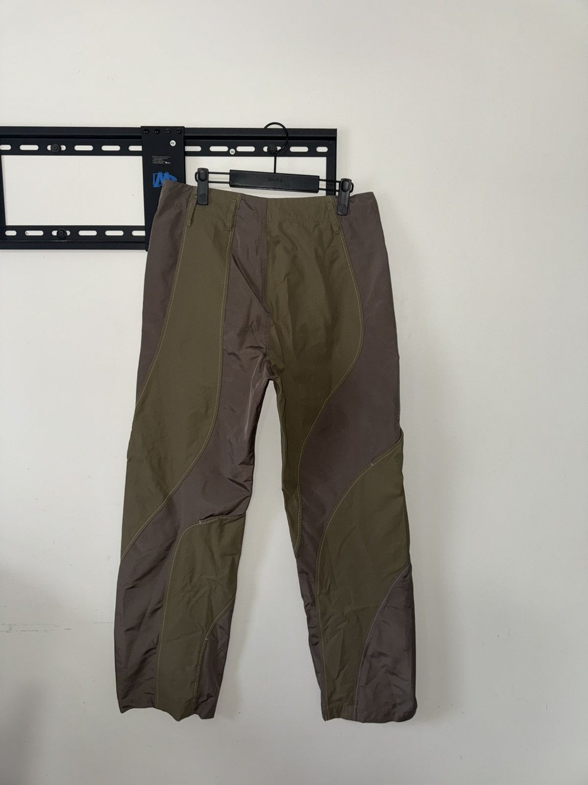 POST ARCHIVE FACTION (PAF) Post Archive Faction (PAF) 4.0 Center Olive green pants Size US 32 / EU 48 - 2 Thumbnail