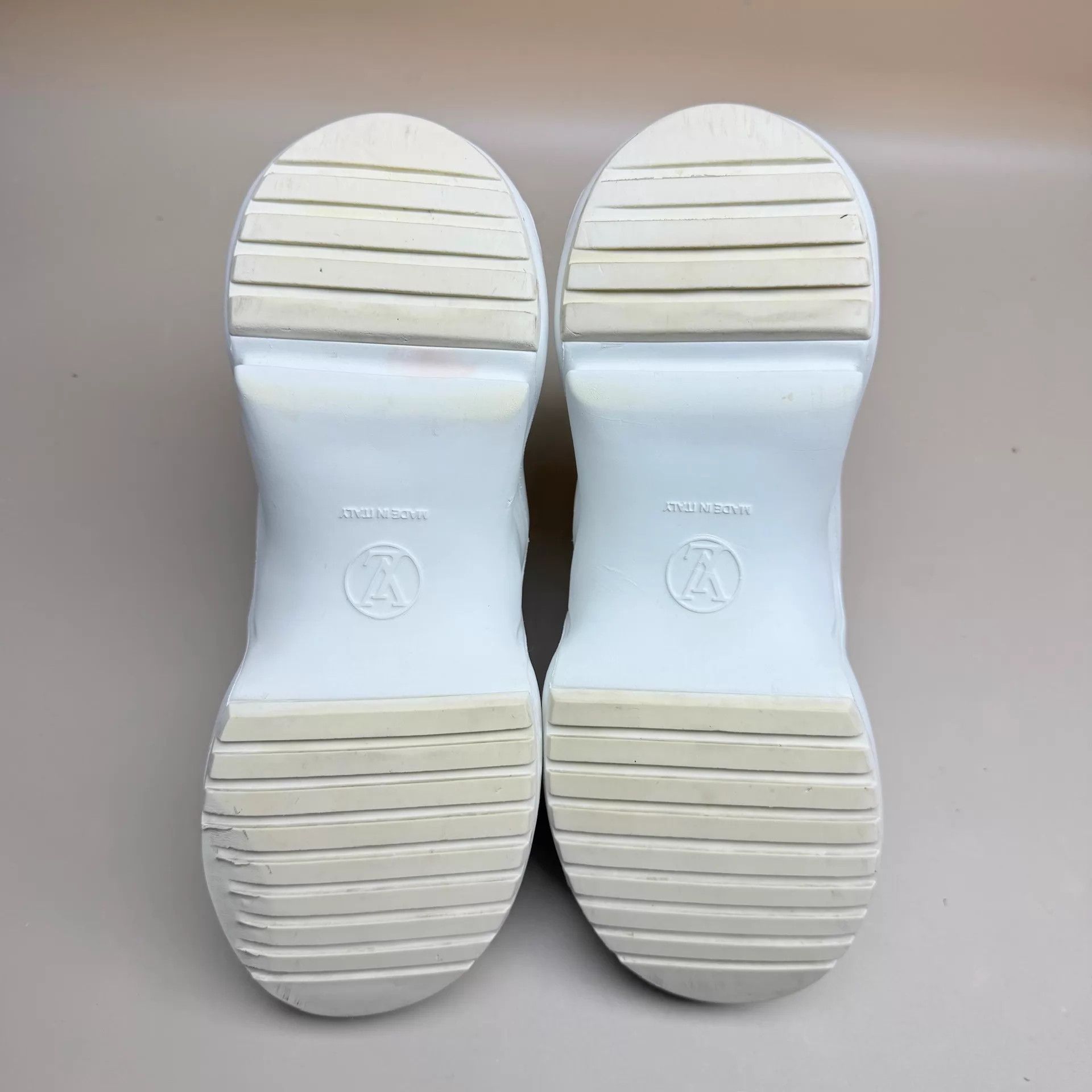 Louis Vuitton LV Arch Pink White Gradient Dad Sneaker 37.5 95N Size US 7 / IT 37 - 6 Thumbnail