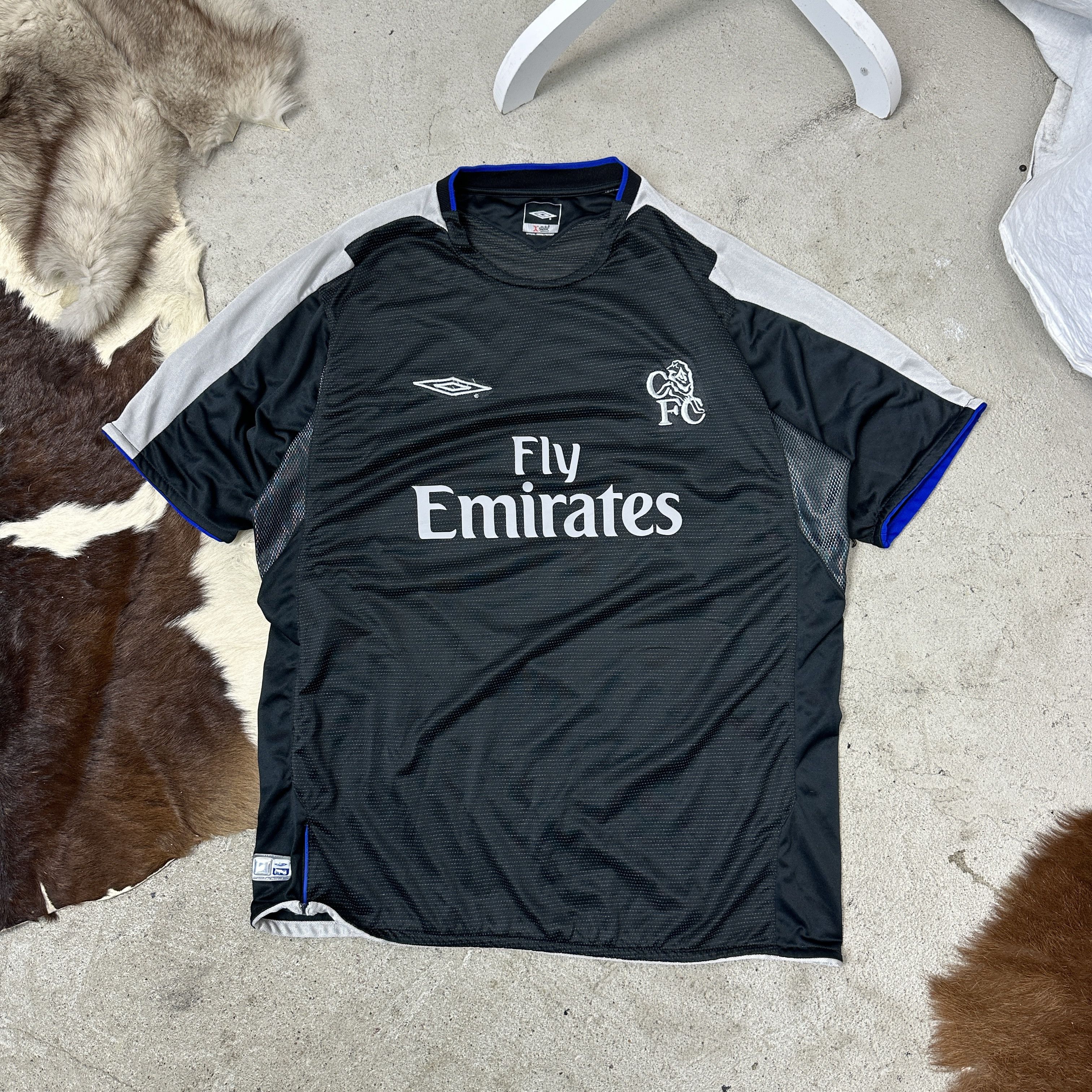 Umbro Vintage Sporty Umbro Chelsea 04-05 Away Jersey 00s Size US XL / EU 56 / 4 - 1 Thumbnail