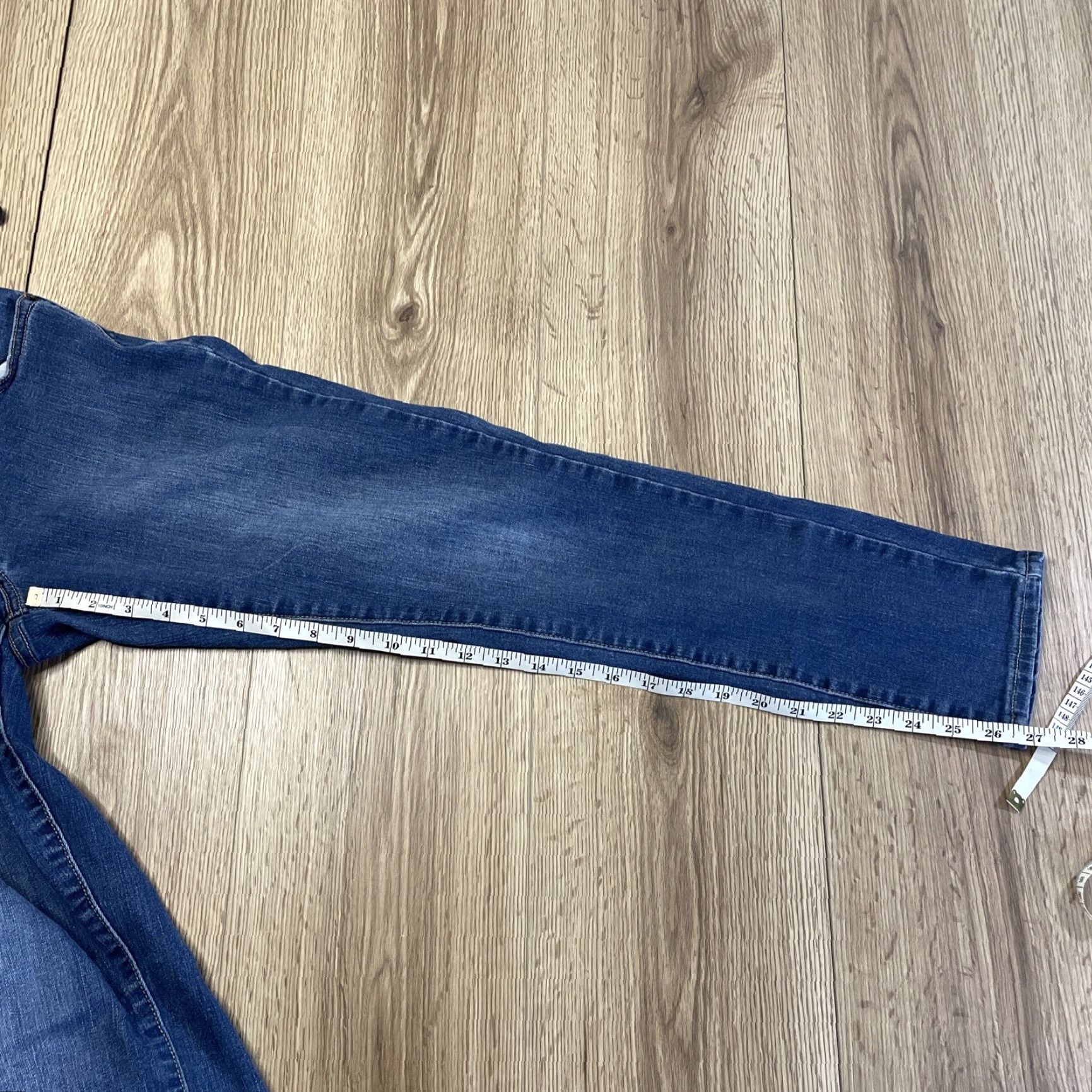 Old Navy VINTAGE Old Navy Rock Star Skinny Jeans Women’s Size 6 Blue Medium Wash Stretch Size 28" / US 6 / IT 42 - 6 Thumbnail