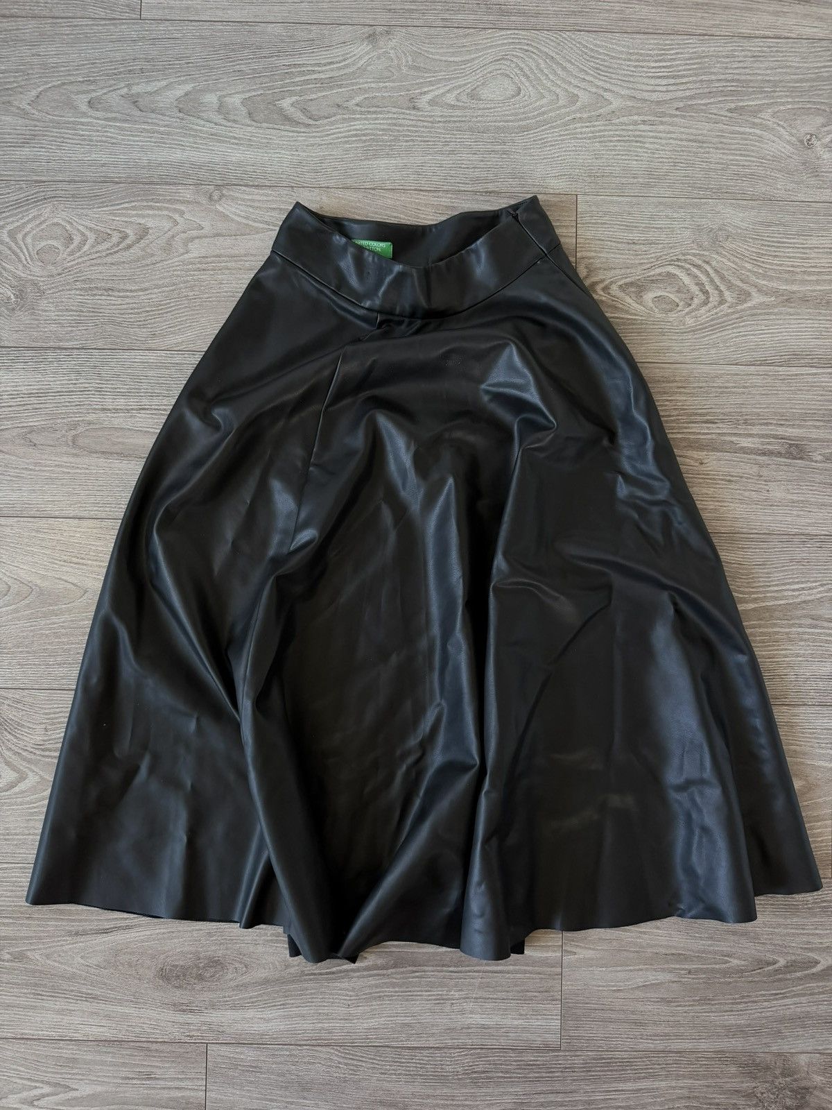 United Colors Of Benetton United Colours of Benetton Black Leather Long Skirt Size 27" / US 4 / IT 40 - 1 Thumbnail