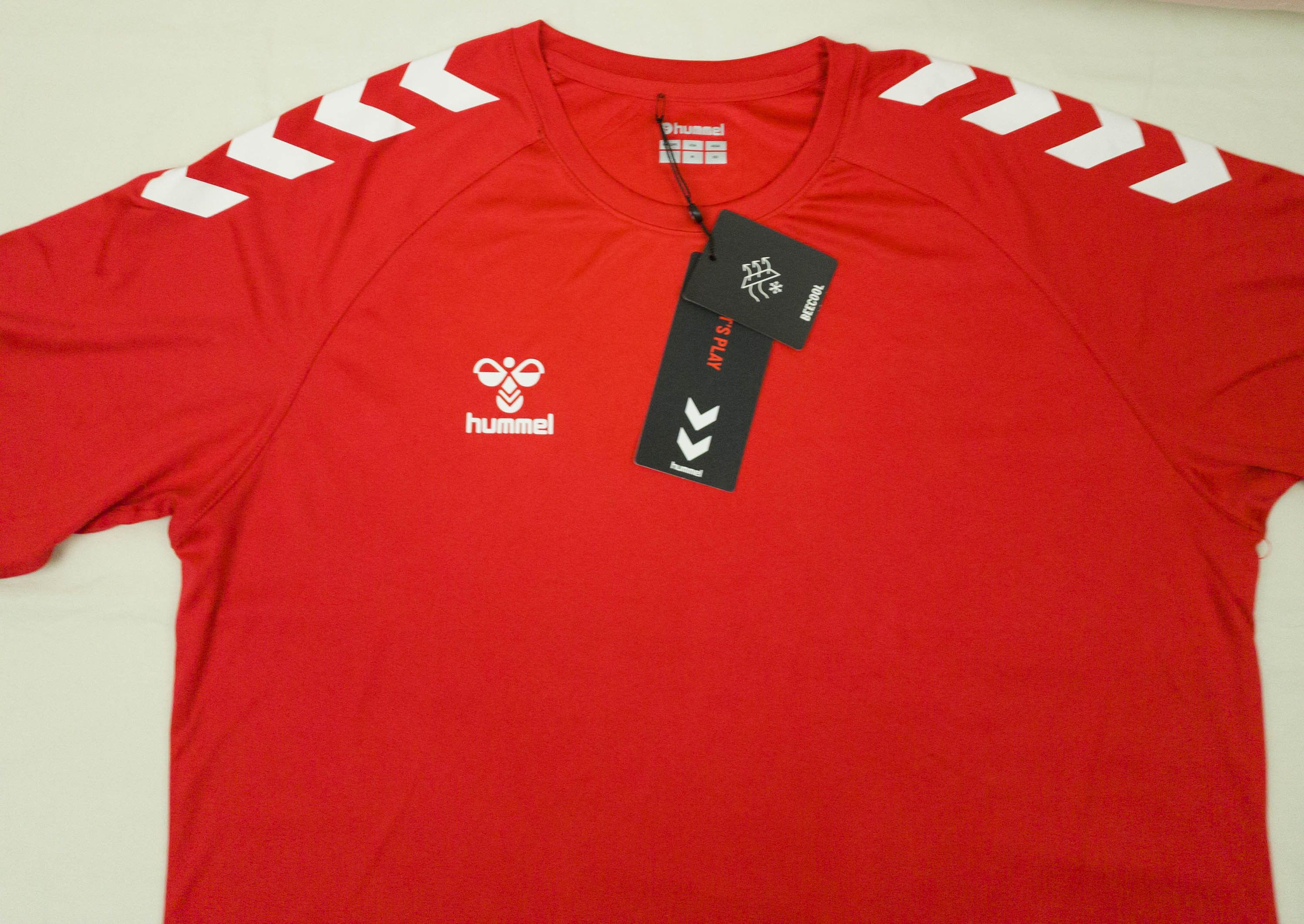 Hummel Hummel mens activewear top polyester size L new Size US L / EU 52-54 / 3 - 4 Thumbnail