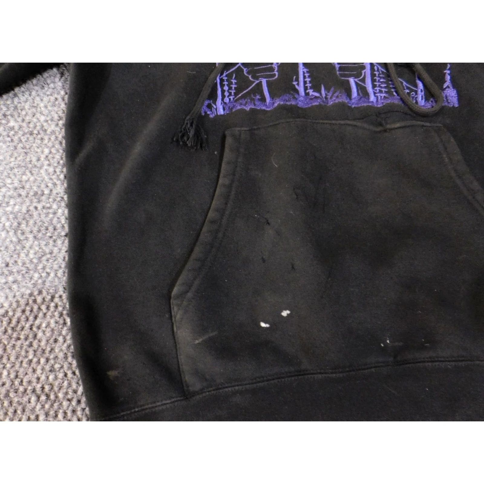 Obey VINTAGE Obey Strange Days Hoodie Mens Small Black Pullover Graphic Sweatshirt Distressed Size US S / EU 44-46 / 1 - 6 Thumbnail