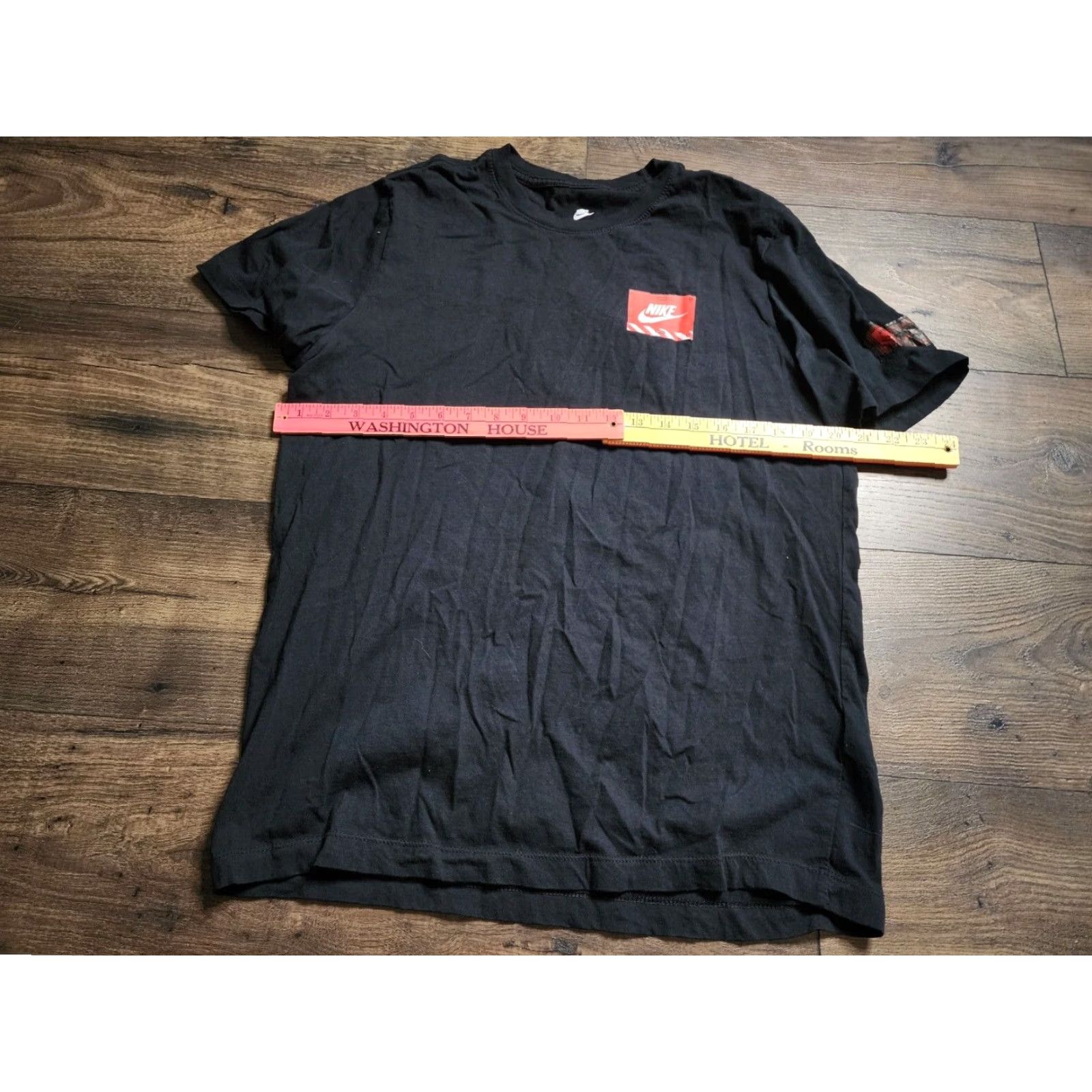 Nike Mens L NIKE TEE “ROBOT MECH SWOOSH BOX” GRAPHIC T Shirt Double Sided Size US L / EU 52-54 / 3 - 2 Thumbnail
