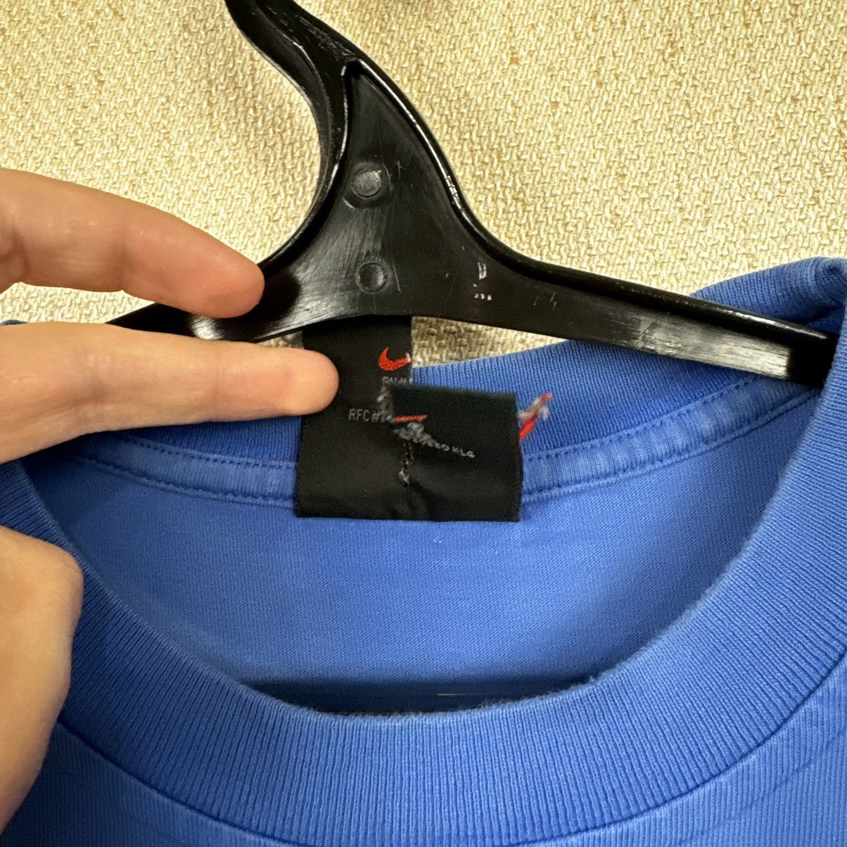 Nike × Vintage Vintage 90s Nike Premier T shirt Blue Centre Logo M Size US M / EU 48-50 / 2 - 16 Thumbnail
