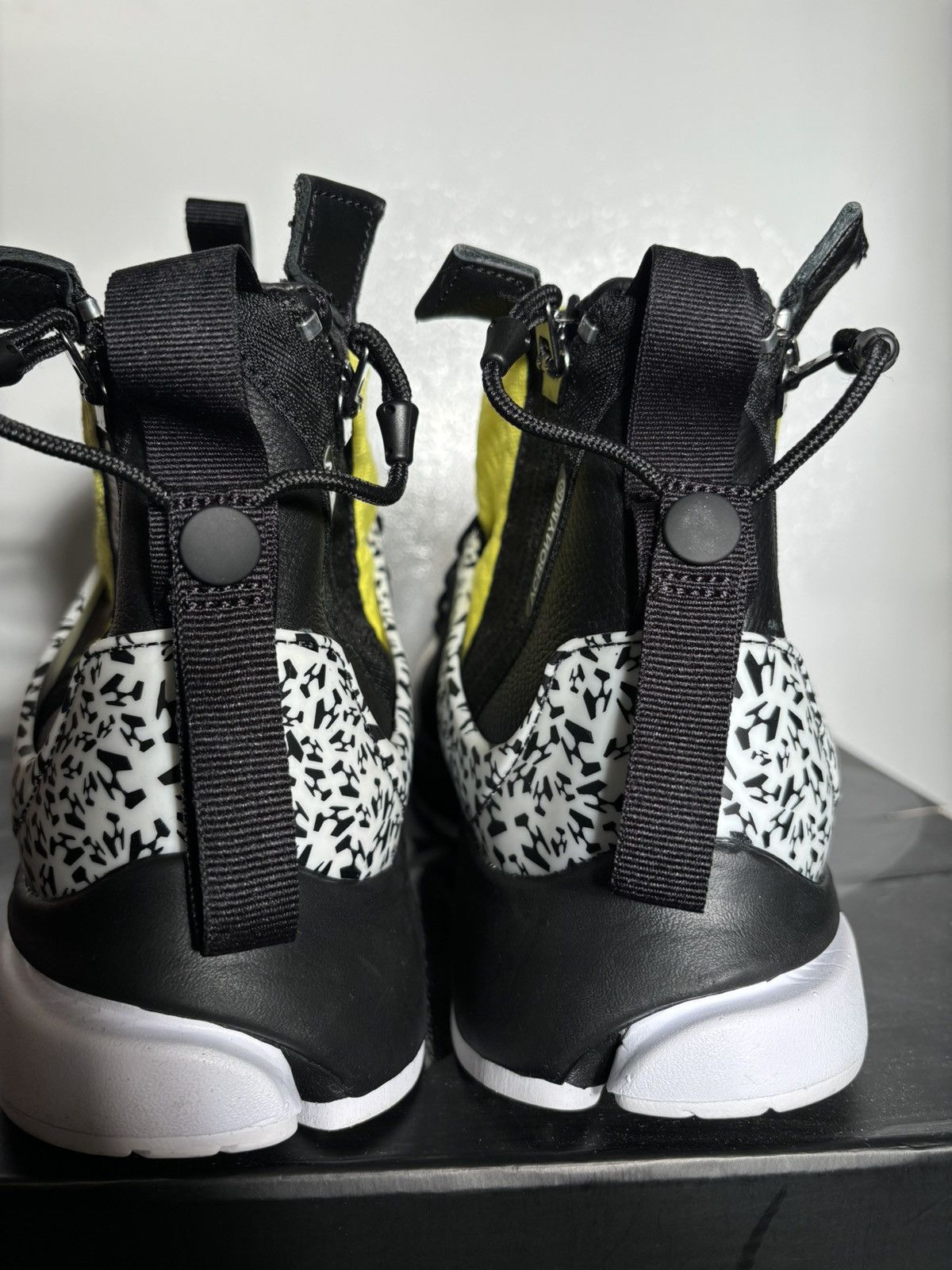Acronym × Nike AIR PRESTO MID / ACRONYM Size US 12 / EU 45 - 5 Thumbnail