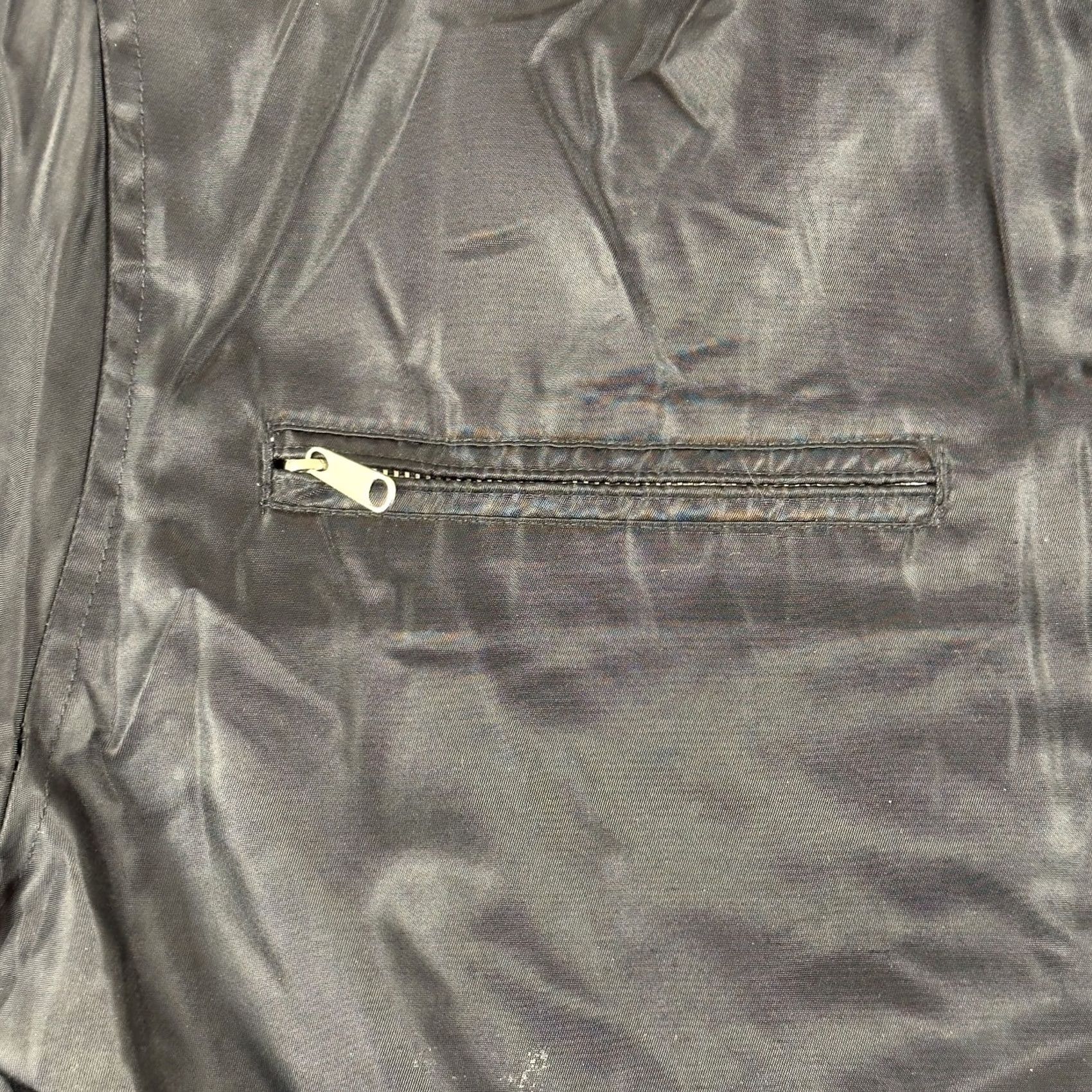 Levi's Item Specifications: Brand: Nike Size US M / EU 48-50 / 2 - 5 Thumbnail