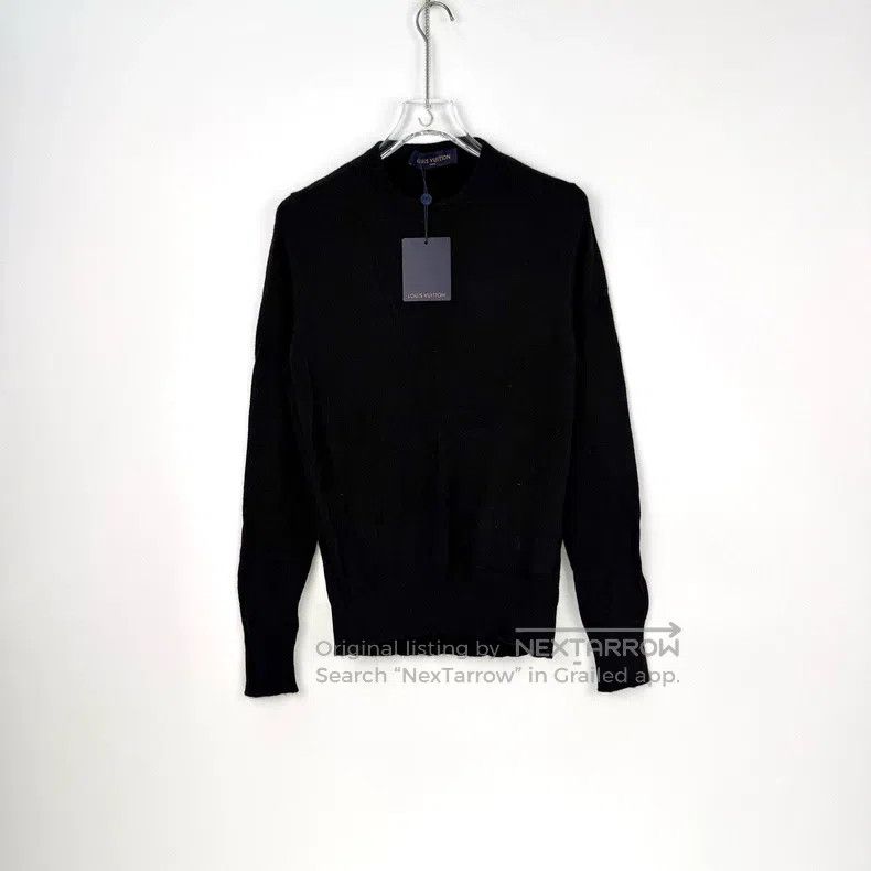 Louis Vuitton Louis Vuitton Black small logo embroidered cashmere sweate Size US XS / EU 42 / 0 - 3 Thumbnail