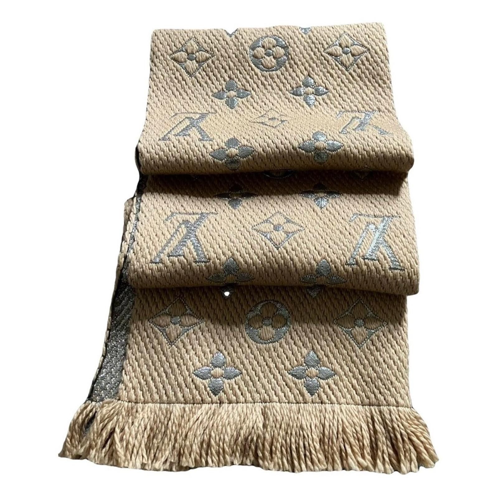 Louis Vuitton Louis Vuitton Beige and Brown Scarf Size ONE SIZE - 1 Thumbnail