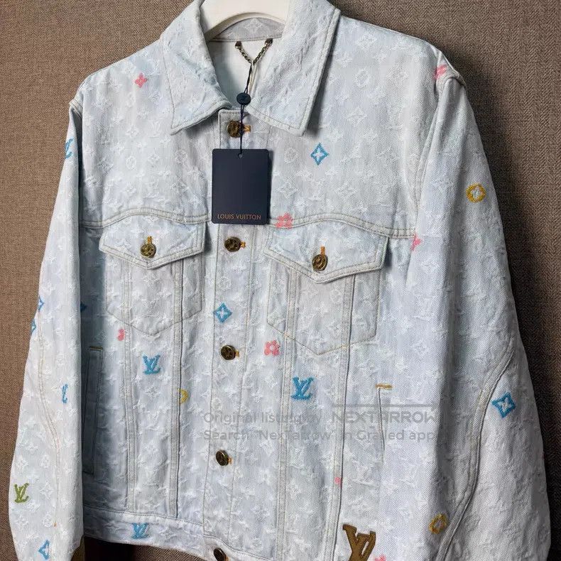 Louis Vuitton Louis Vuitton SS24 Logo monogrammed embroidered lapel sing Size US M / EU 48-50 / 2 - 2 Thumbnail