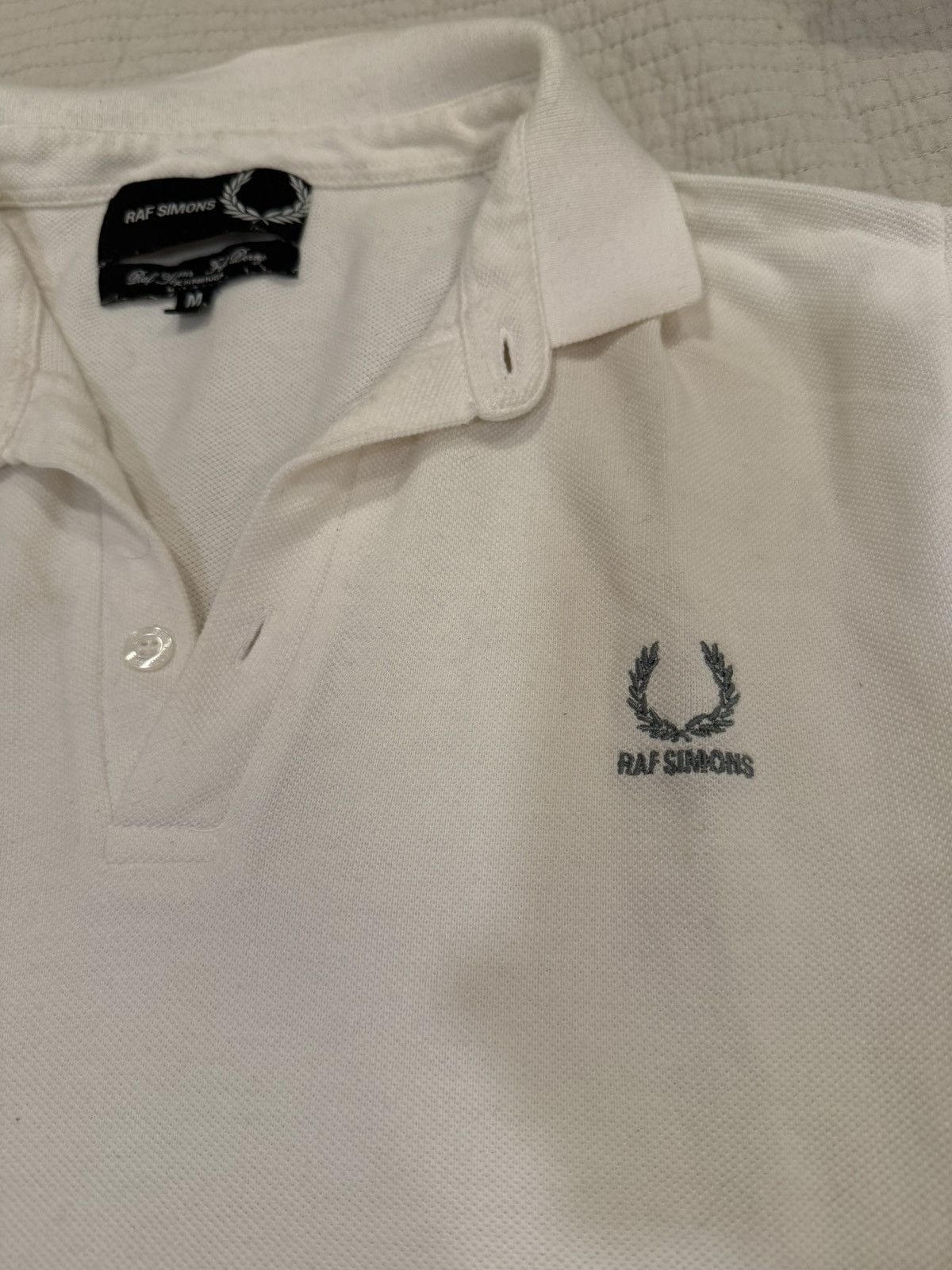Fred Perry × Raf Simons Fred Perry x Raf Simons white polo Size US M / EU 48-50 / 2 - 2 Thumbnail