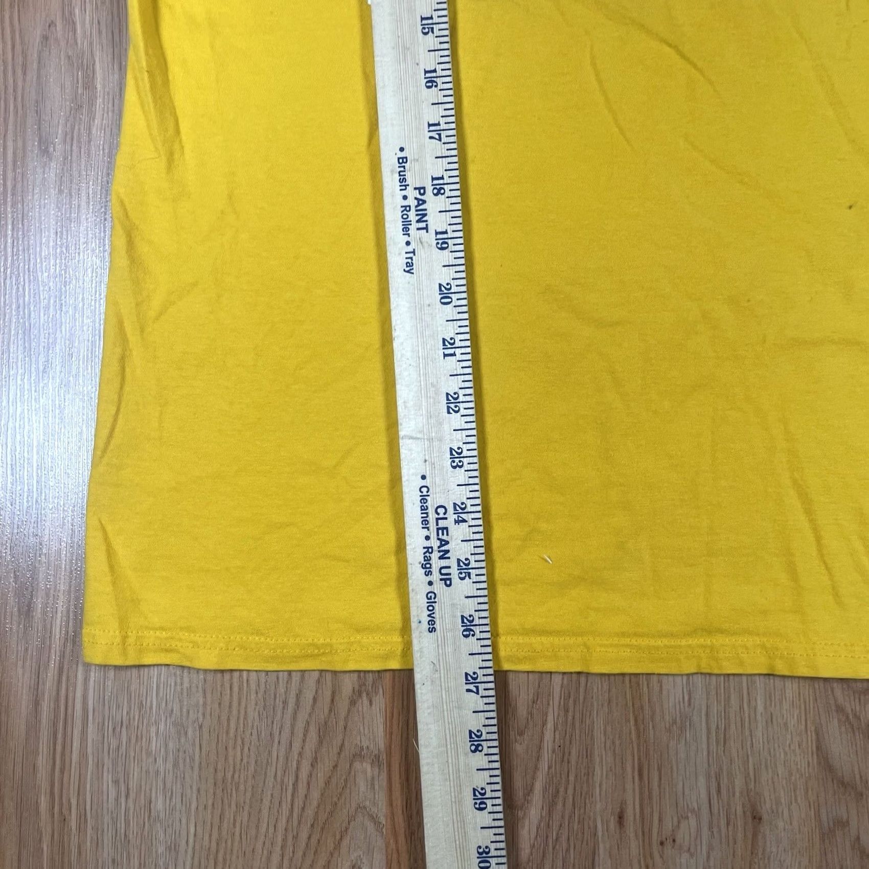 Vintage Fanatics Boston Bruins NHL Hockey T-Shirt Adults Medium M Yellow Cotton Printed Size US M / EU 48-50 / 2 - 5 Thumbnail