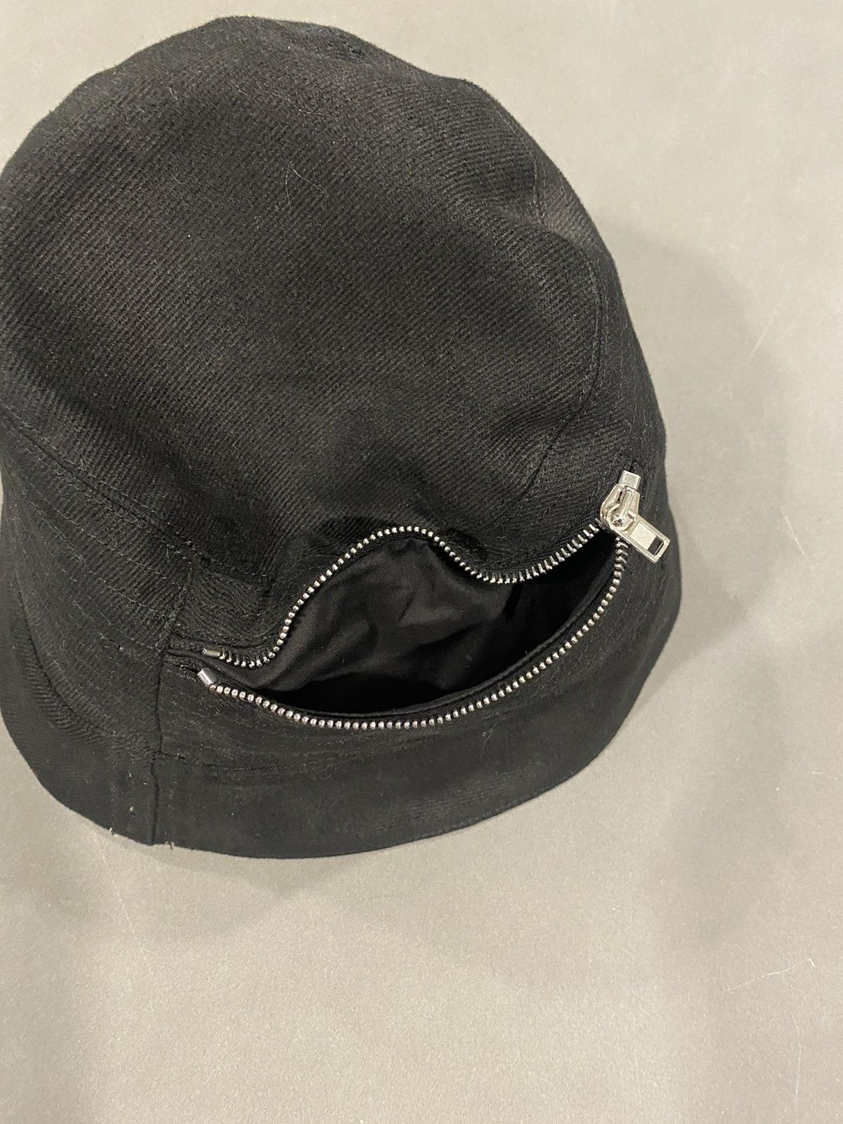 Rick Owens × Rick Owens Drkshdw Rick Owens DRKSHDW Black Pocket Gilligan Bucket Hat Size ONE SIZE - 5 Thumbnail
