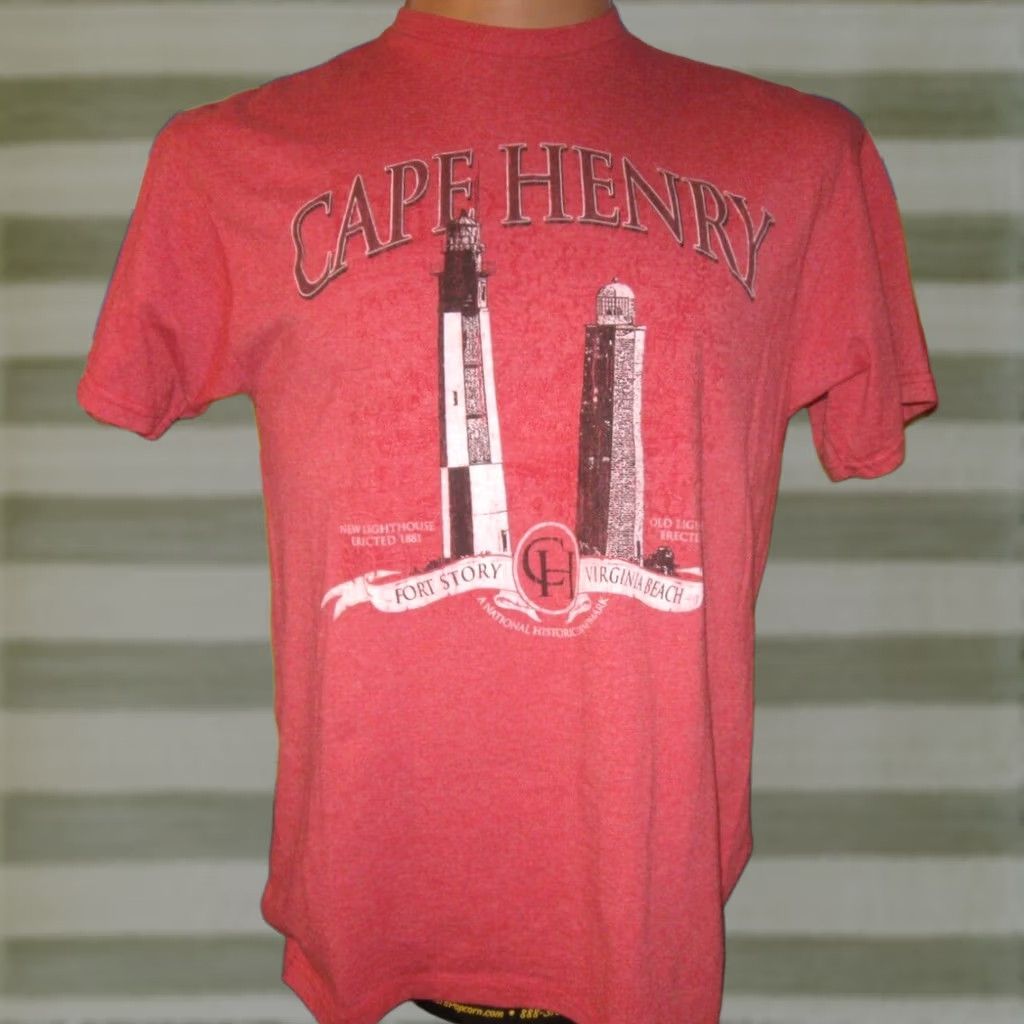 Vintage VINTAGE CAPE HENRY Lighthouse Fort Story VA T Shirt Men's Large Military VIRGINIA BEACH Red Cotton Graphic Print Short Sleeve Crew Neck 2000s Mens Size US L / EU 52-54 / 3 - 1 Thumbnail