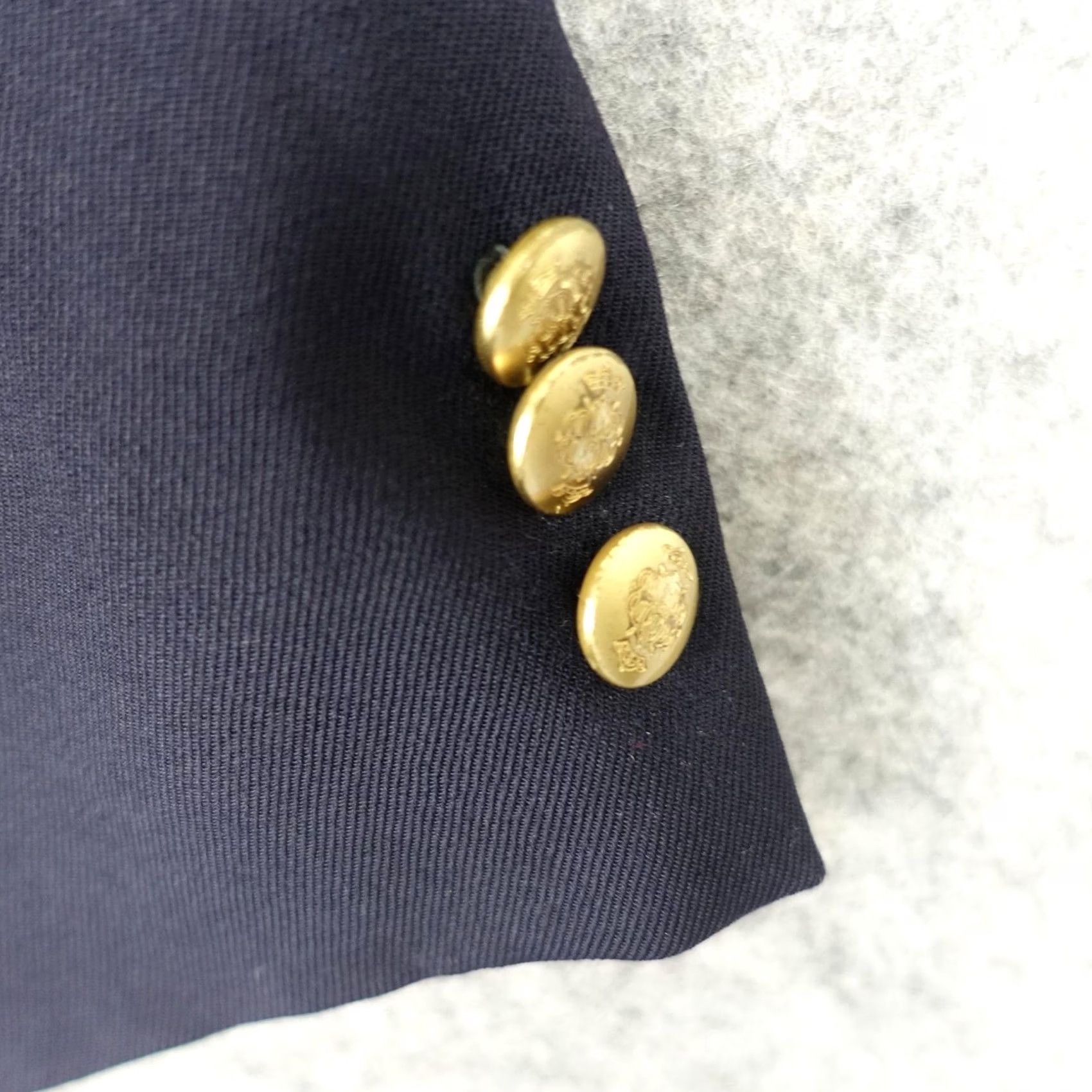Bill Blass VINTAGE Bill Blass Blazer Mens 42 Navy Wool Three-Button Jacket Sport Coat Navy Blue Wool Three-Button Blazer Mens 42 Regular Mens Mens Mens Size 42R - 5 Thumbnail