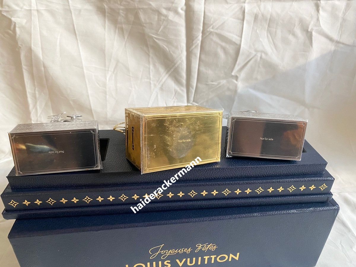 Louis Vuitton Louis Vuitton 2024 X'mas monogram carousel trunk ornament Size ONE SIZE - 14 Thumbnail