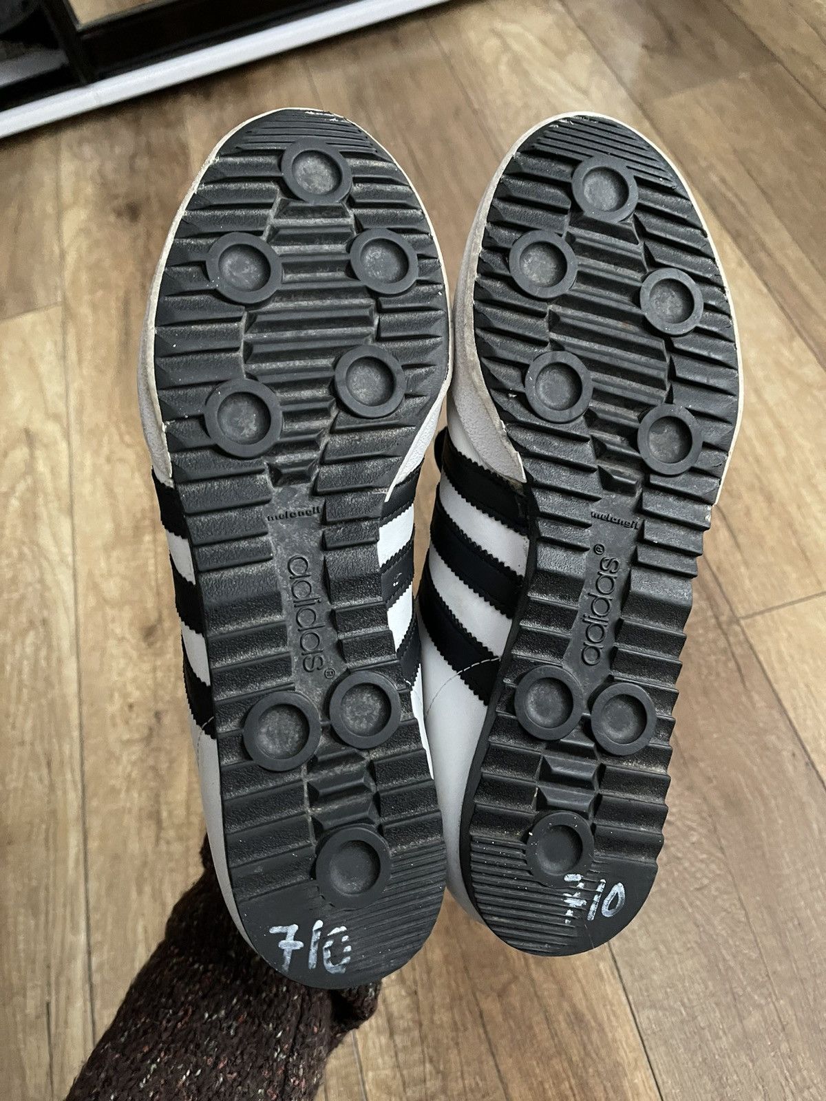 Other Adidas Bamba Vintage Sneakers Shoes Low Top Size US 8.5 / EU 41-42 - 13 Thumbnail