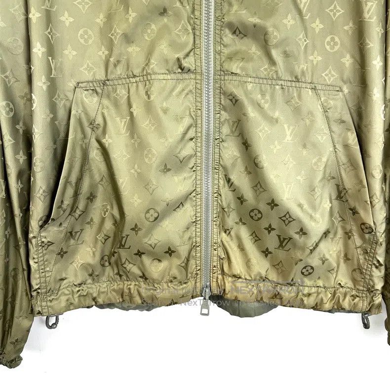 Louis Vuitton Louis Vuitton Green full-print presbyo-pin nylon reversibl Size US M / EU 48-50 / 2 - 5 Thumbnail