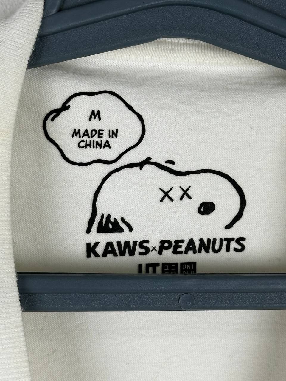 Uniqlo Uniqlo x KAWS Peanuts Snoopy Rare White T Shirt M Size US M / EU 48-50 / 2 - 6 Thumbnail