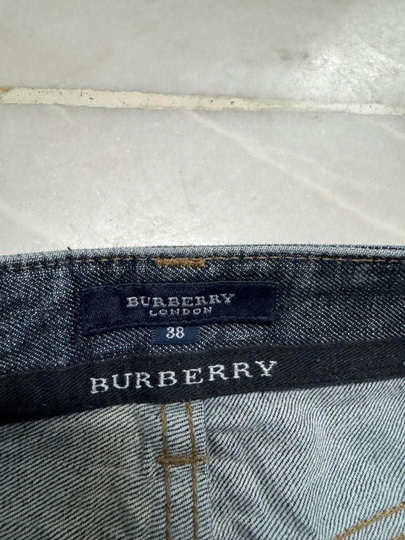 Burberry 💥FLARE💥BURBERY LONDON STONE WASHED DARK JEANS BAGGY FLARE Size US 27 - 10 Thumbnail