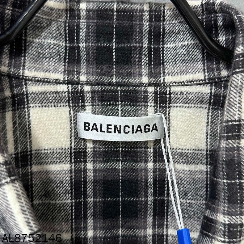 Balenciaga Balenciaga size 36 Classic Plaid Shirt 2501-Nextarrow Size US M / EU 48-50 / 2 - 4 Thumbnail