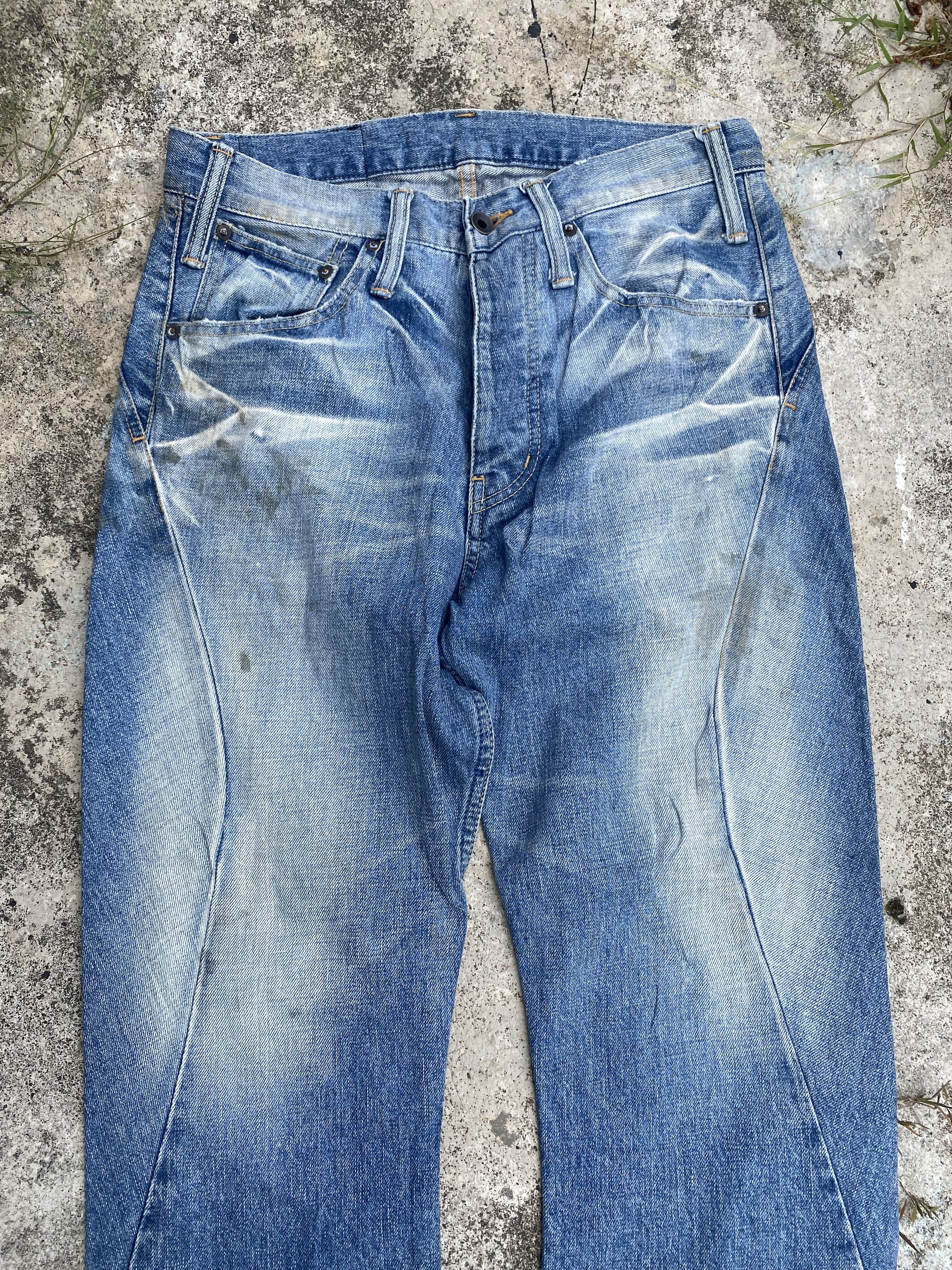 Le Grande Bleu (L.G.B.) GRAIL 💥 LGB BLUE WASH DISTRESSED JEANS Size US 29 - 3 Thumbnail